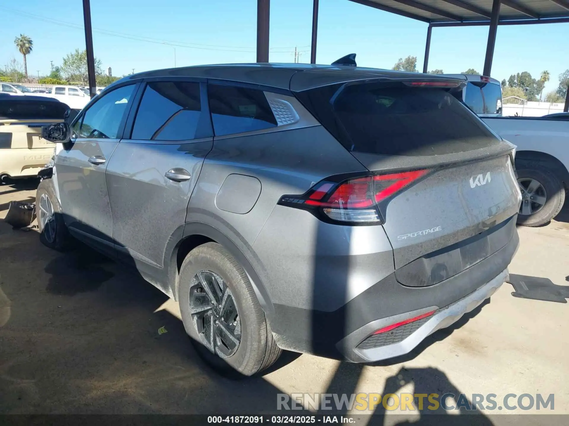 3 fotografías del automóvil dañado KNDPU3DG0S7197354 KIA SPORTAGE HYBRID 2025