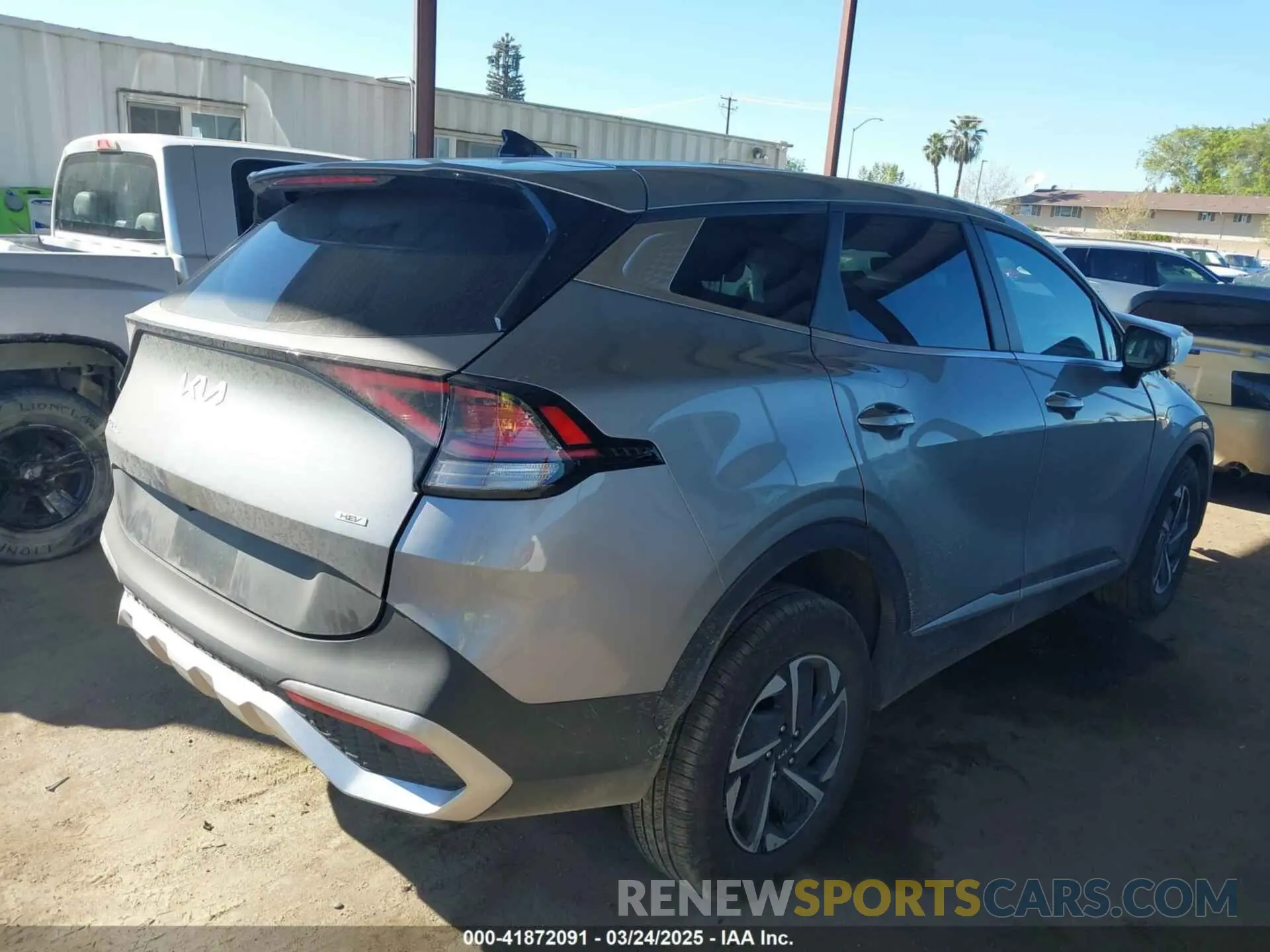 4 fotografías del automóvil dañado KNDPU3DG0S7197354 KIA SPORTAGE HYBRID 2025