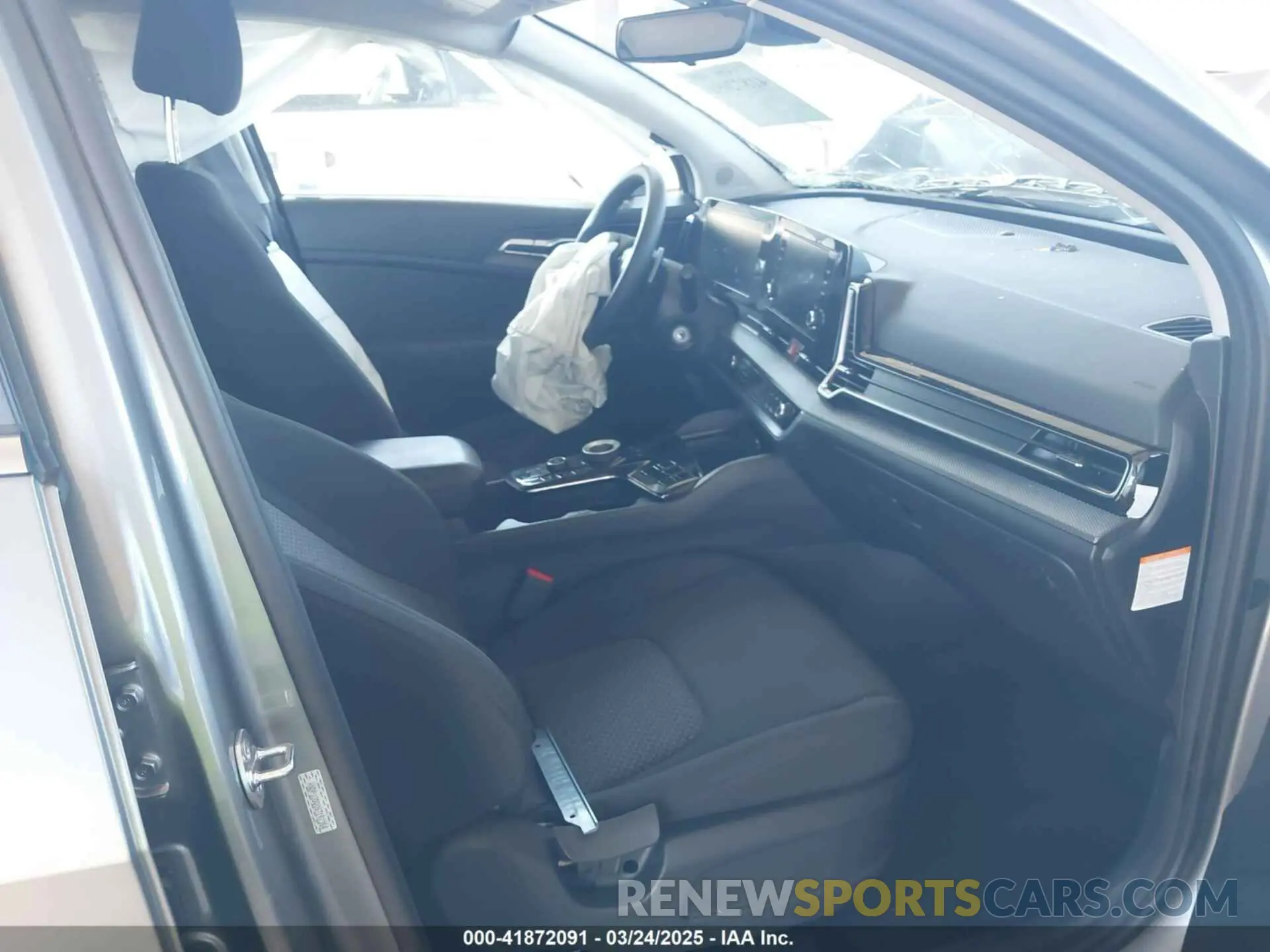 5 fotografías del automóvil dañado KNDPU3DG0S7197354 KIA SPORTAGE HYBRID 2025