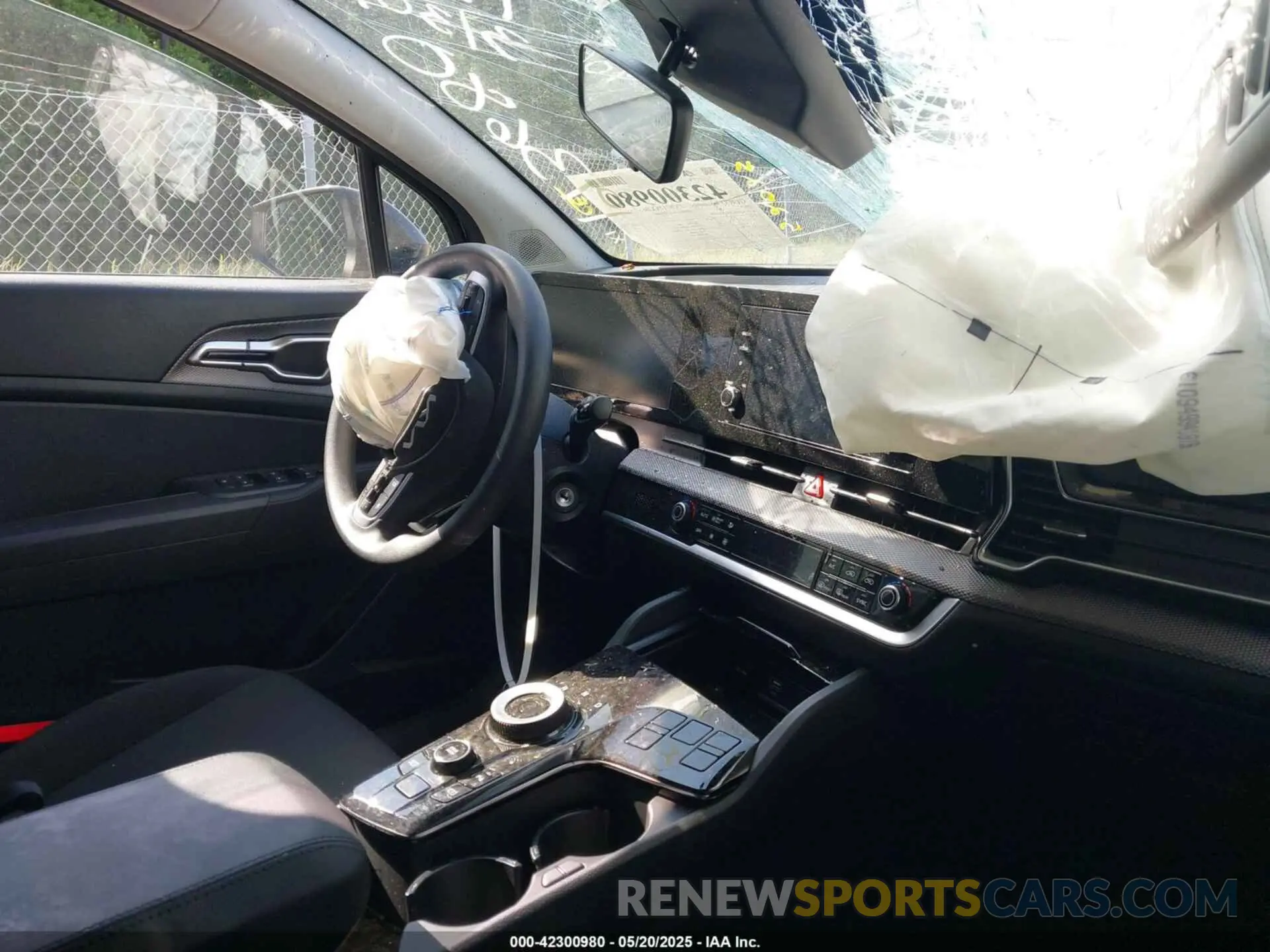 5 fotografías del automóvil dañado KNDPU3DG4S7193680 KIA SPORTAGE HYBRID 2025