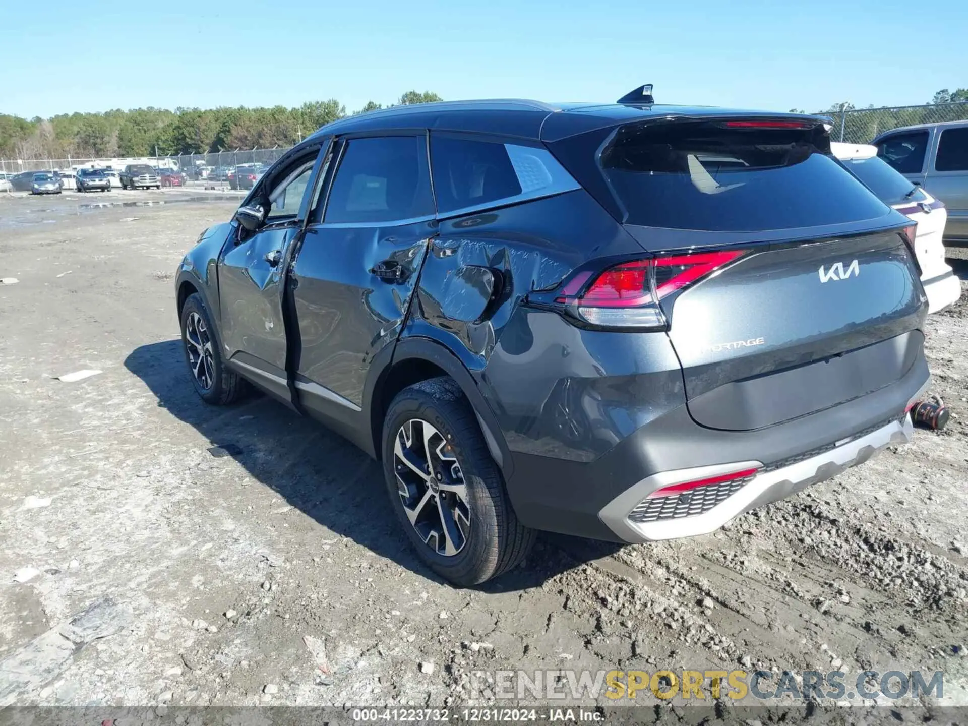 3 fotografías del automóvil dañado KNDPVCDG9S7196796 KIA SPORTAGE HYBRID 2025
