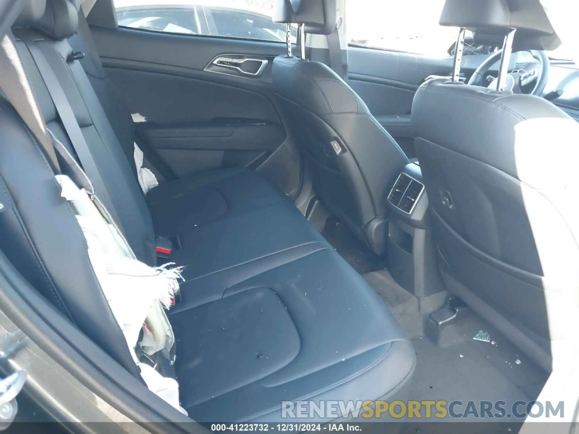 8 fotografías del automóvil dañado KNDPVCDG9S7196796 KIA SPORTAGE HYBRID 2025