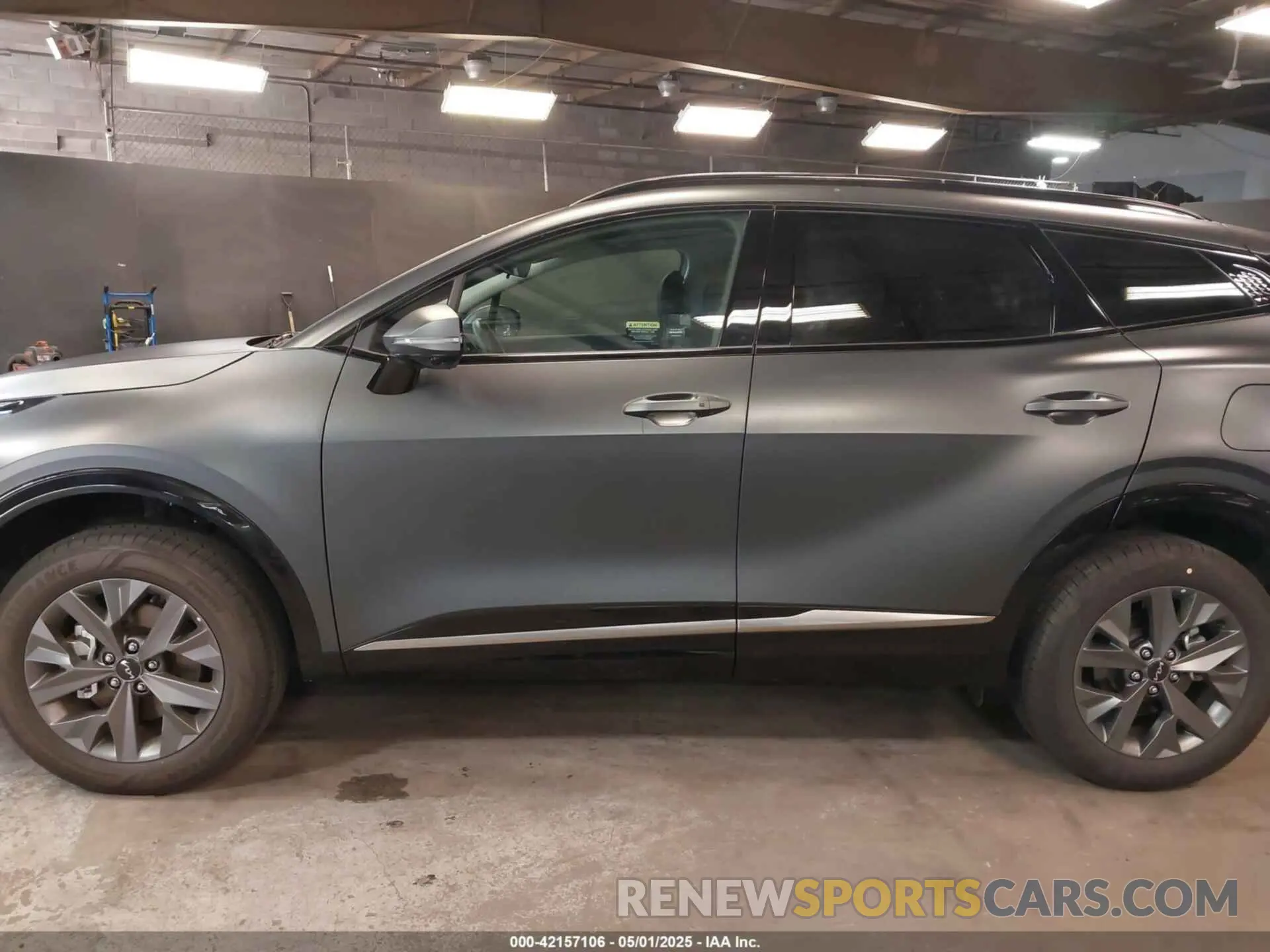 14 fotografías del automóvil dañado KNDPXCDG9S7190801 KIA SPORTAGE HYBRID 2025