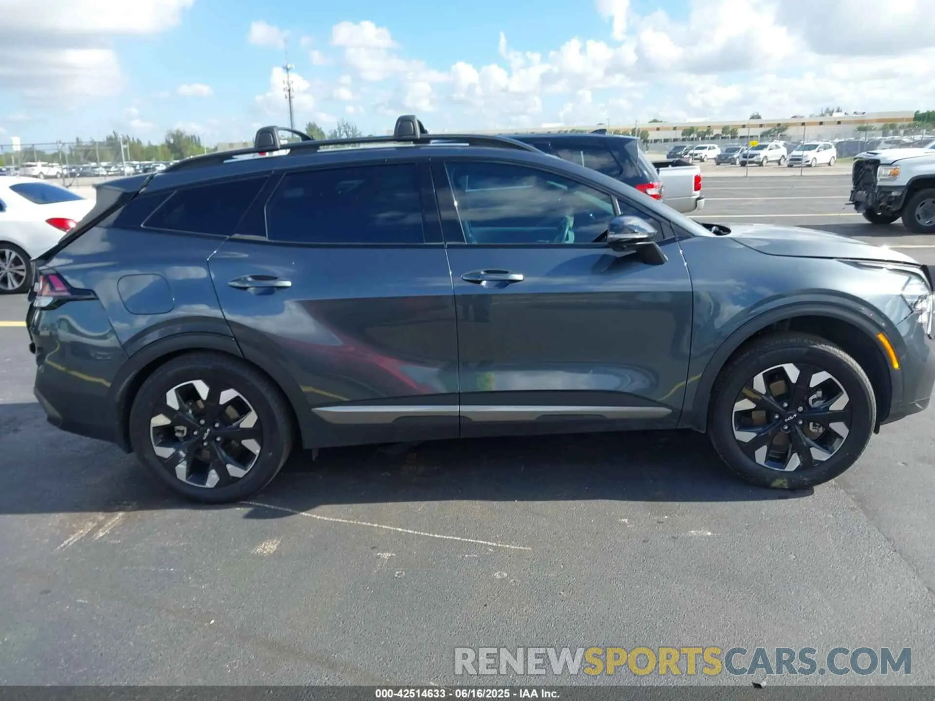 12 fotografías del automóvil dañado KNDPZDDH2R7151308 KIA SPORTAGE PLUG-IN HYBRID 2024