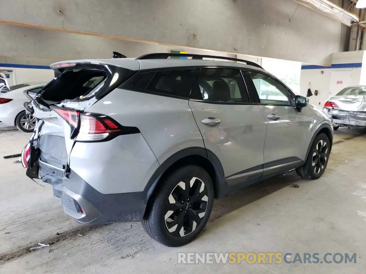 3 fotografías del automóvil dañado 5XYK6CAF8PG044084 KIA SPORTAGE X 2023