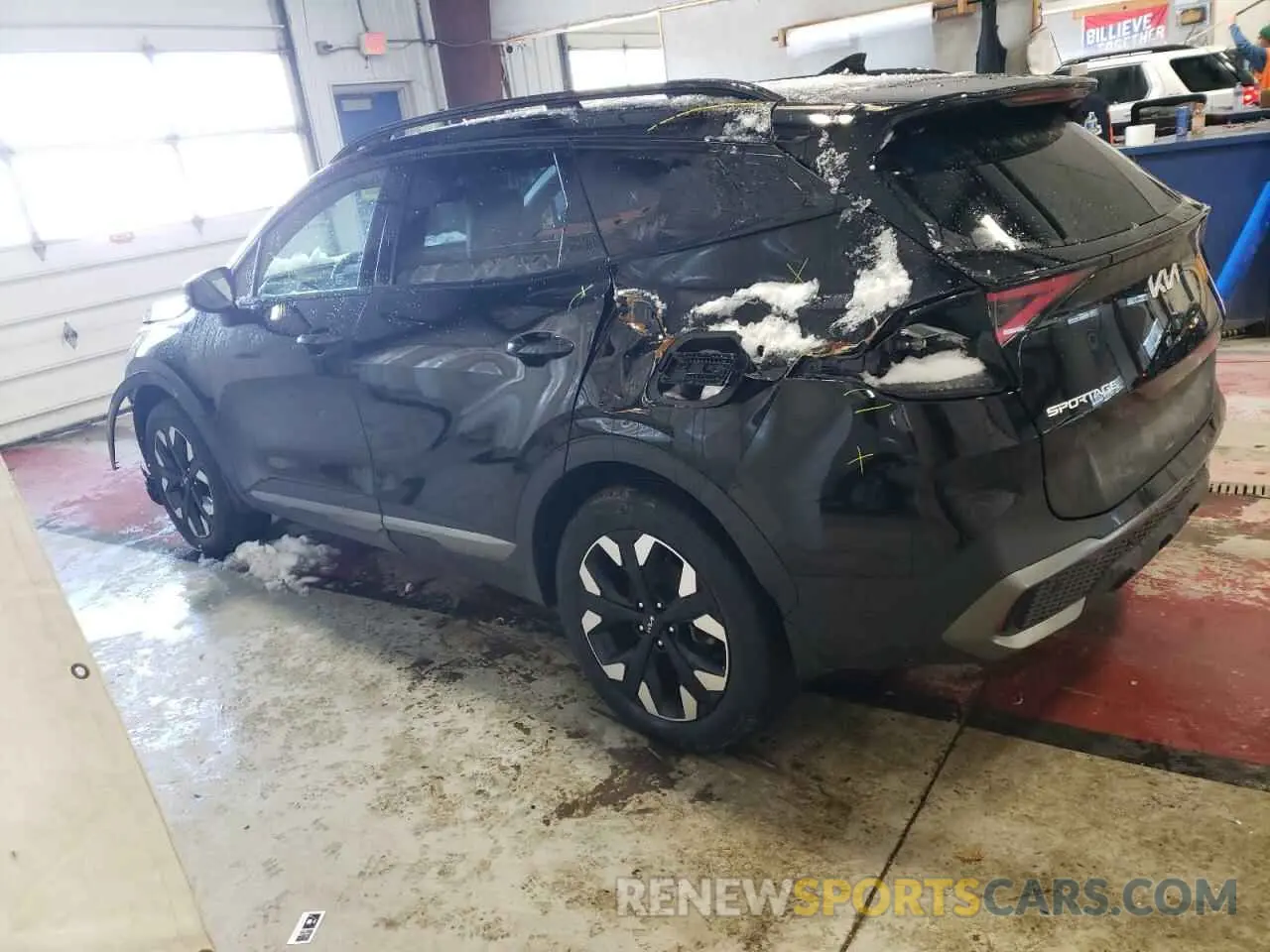2 fotografías del automóvil dañado 5XYK6CAFXPG110425 KIA SPORTAGE X 2023