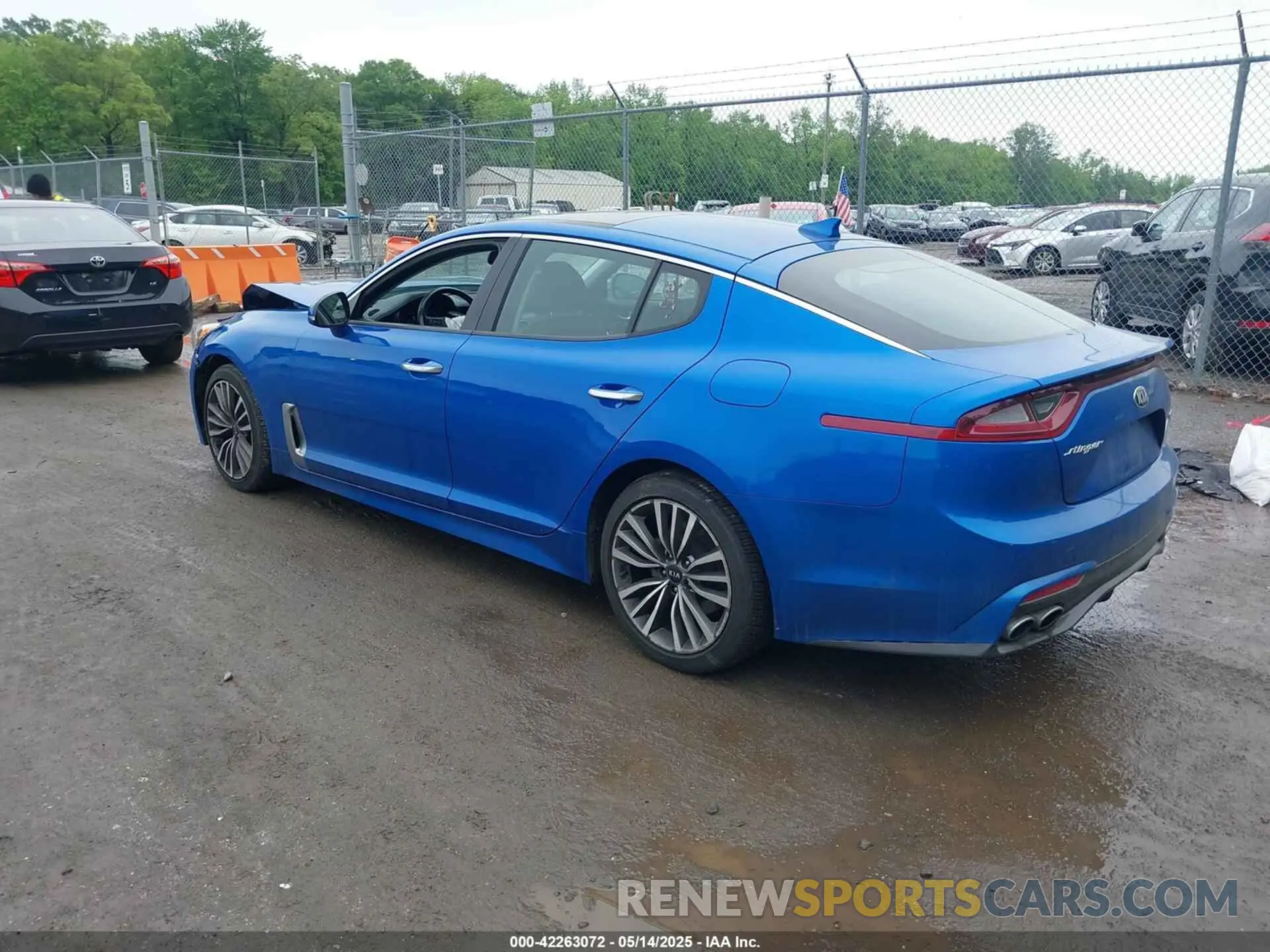 3 fotografías del automóvil dañado KNAE15LA1K6059284 KIA STINGER 2019