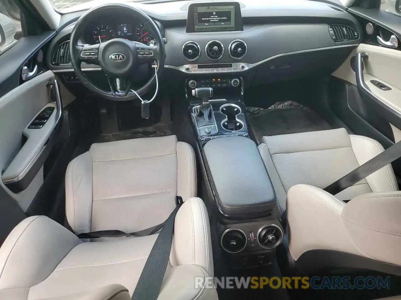 8 fotografías del automóvil dañado KNAE15LA2K6050030 KIA STINGER 2019