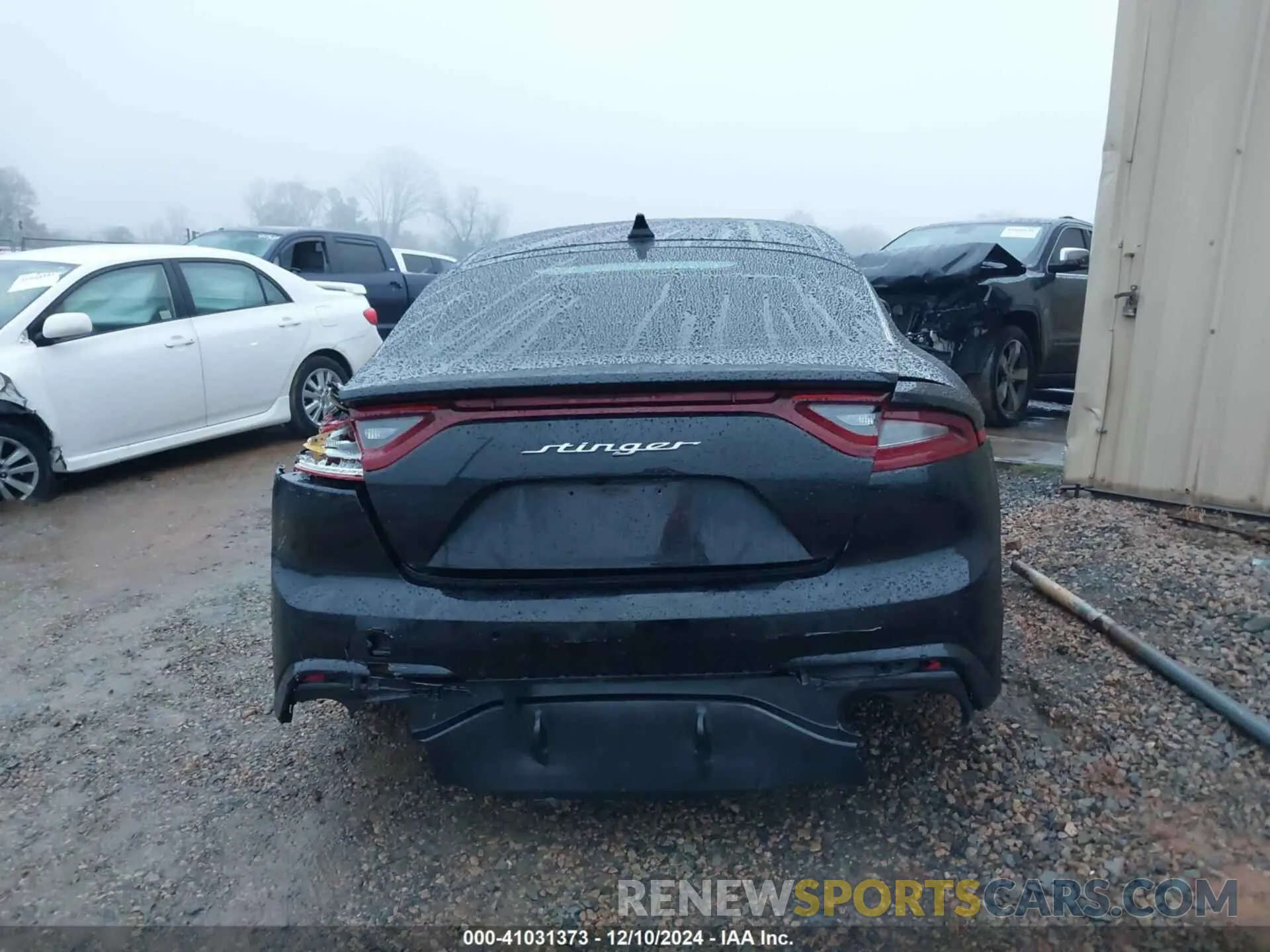 16 fotografías del automóvil dañado KNAE15LA6K6069504 KIA STINGER 2019