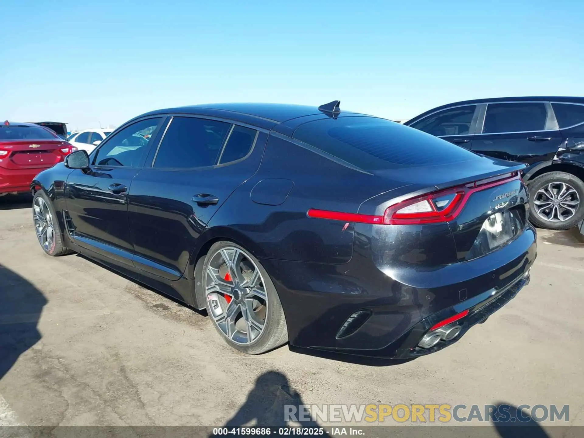 3 fotografías del automóvil dañado KNAE35LC3K6059198 KIA STINGER 2019