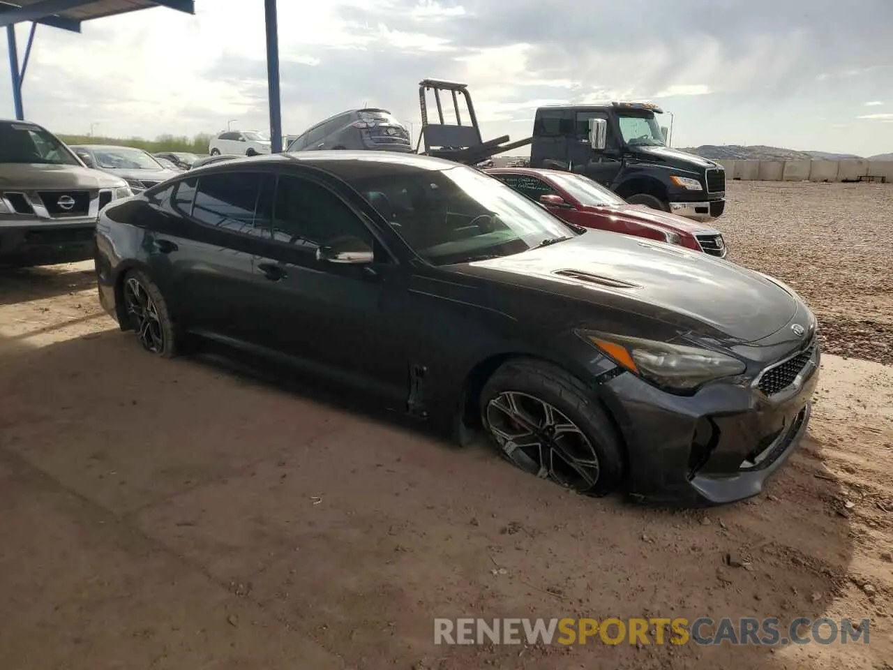 4 fotografías del automóvil dañado KNAE35LC5K6046467 KIA STINGER 2019
