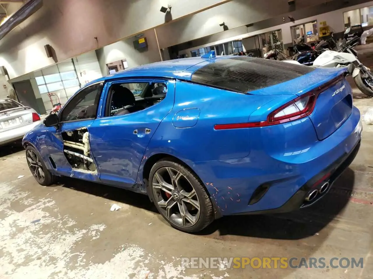 2 fotografías del automóvil dañado KNAE35LC6K6051077 KIA STINGER 2019