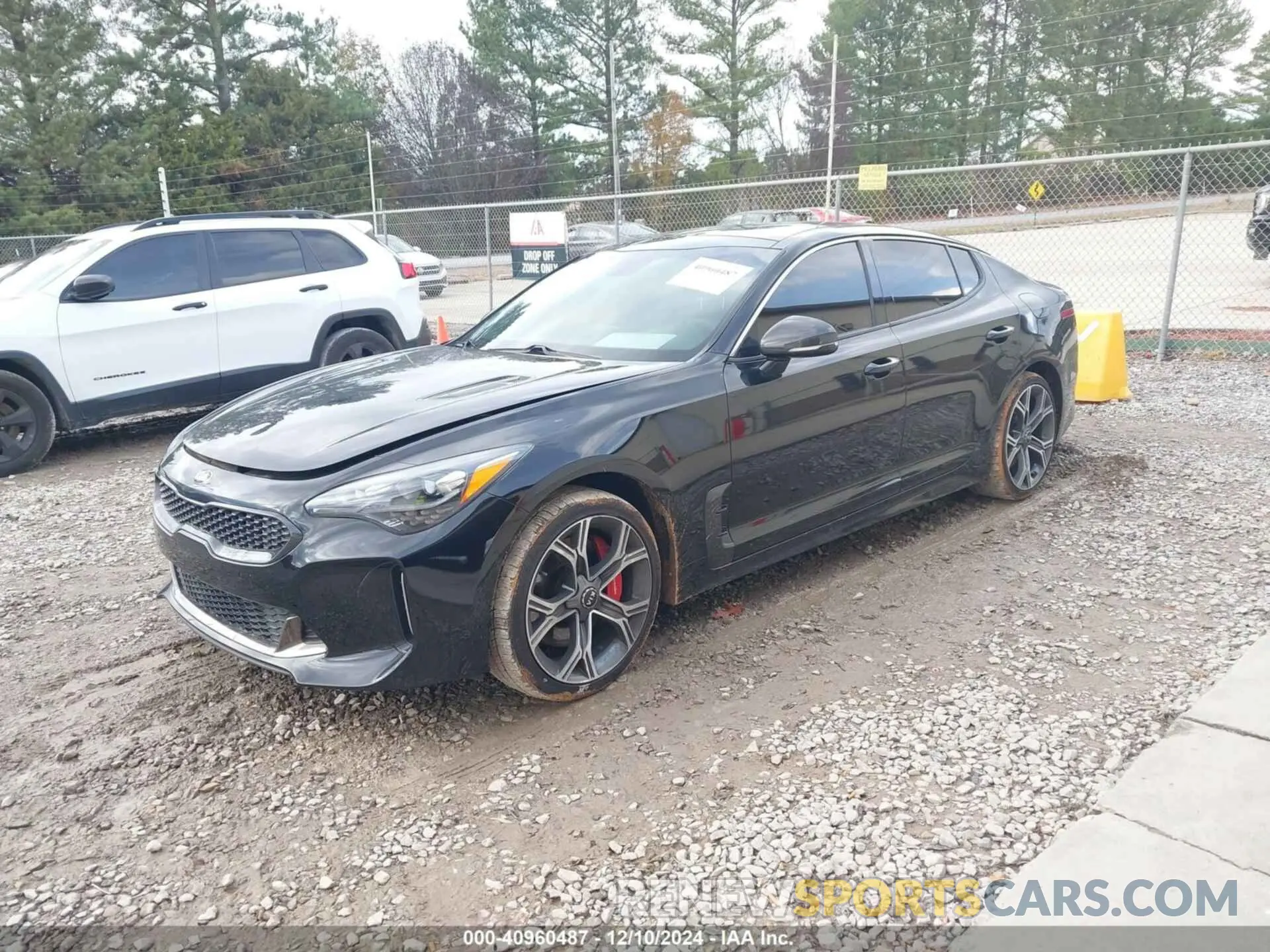 2 fotografías del automóvil dañado KNAE35LC7K6070754 KIA STINGER 2019