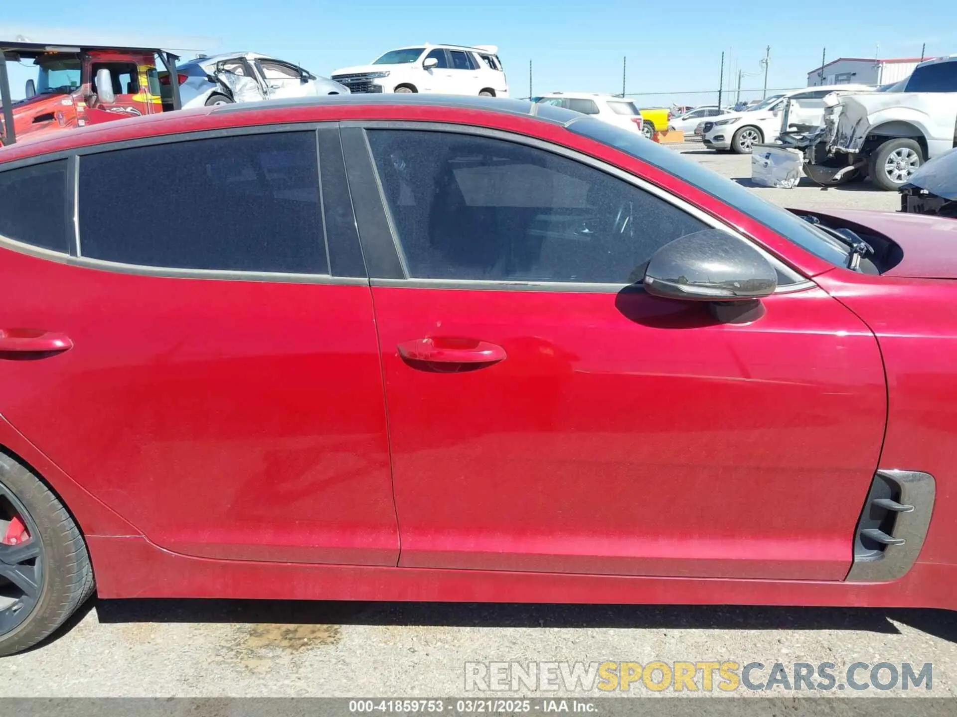 13 fotografías del automóvil dañado KNAE45LC4K6058140 KIA STINGER 2019