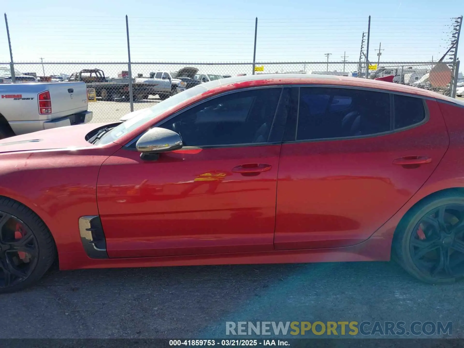 14 fotografías del automóvil dañado KNAE45LC4K6058140 KIA STINGER 2019