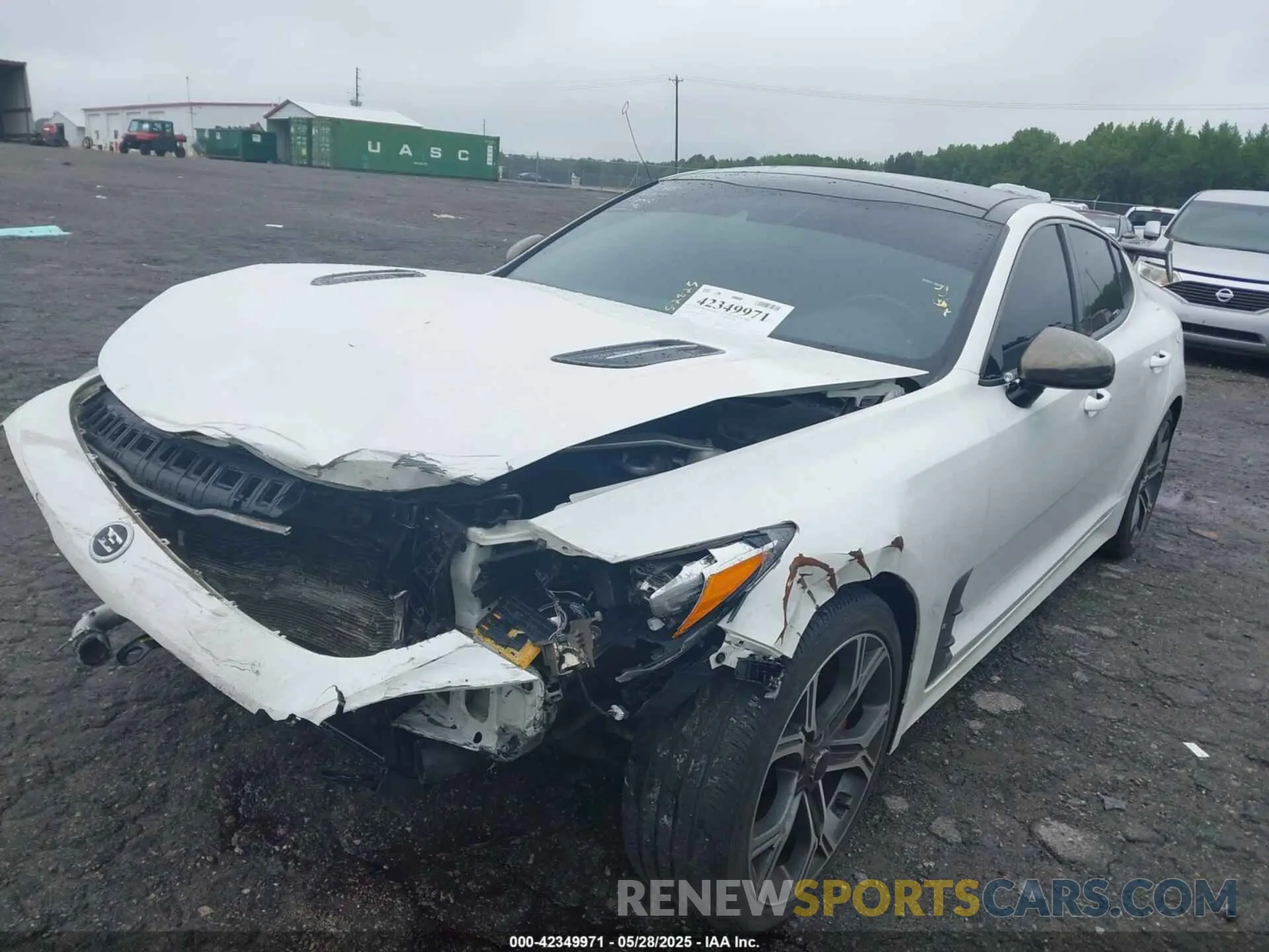 2 fotografías del automóvil dañado KNAE45LC8K6051272 KIA STINGER 2019