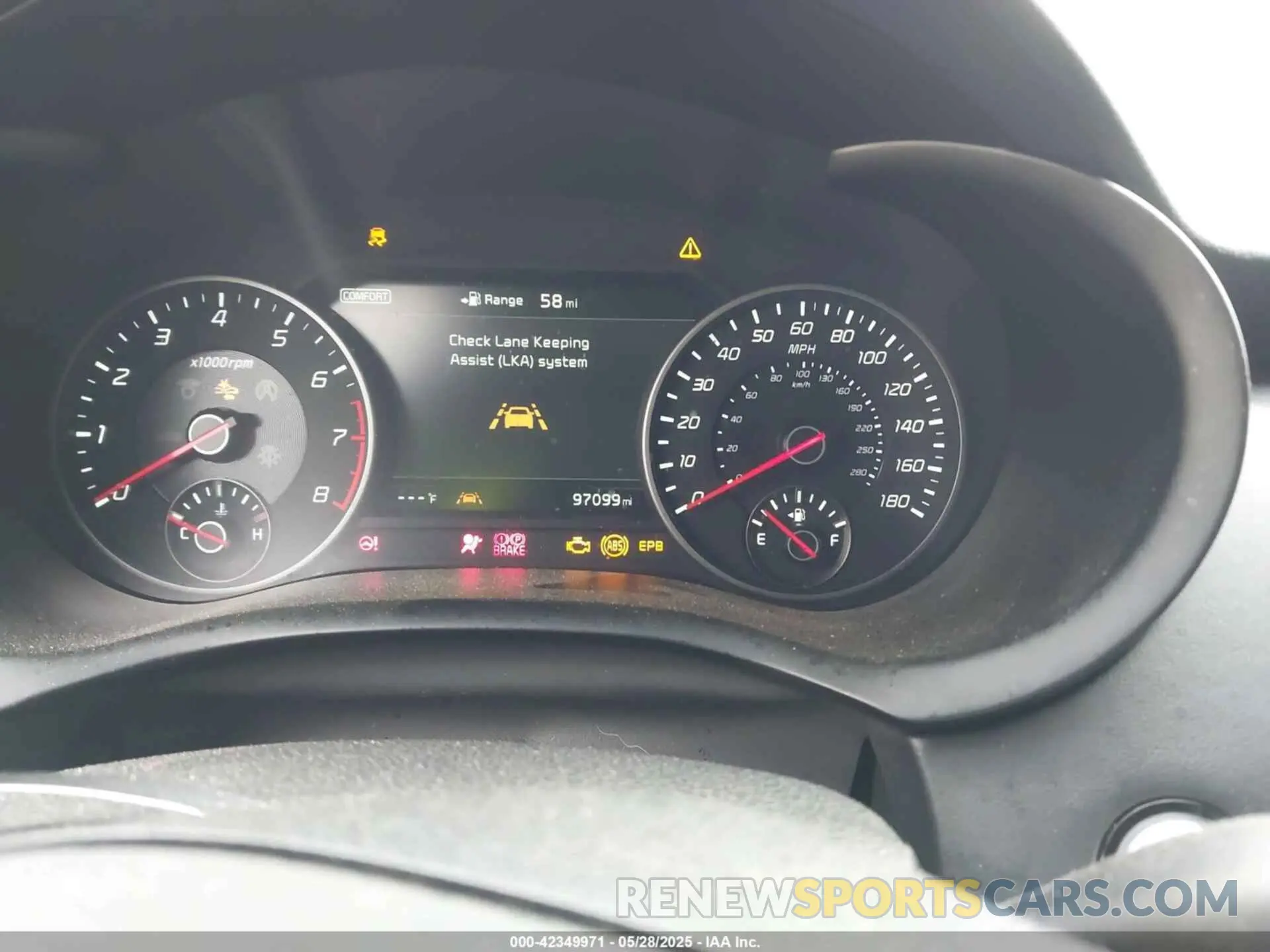 7 fotografías del automóvil dañado KNAE45LC8K6051272 KIA STINGER 2019
