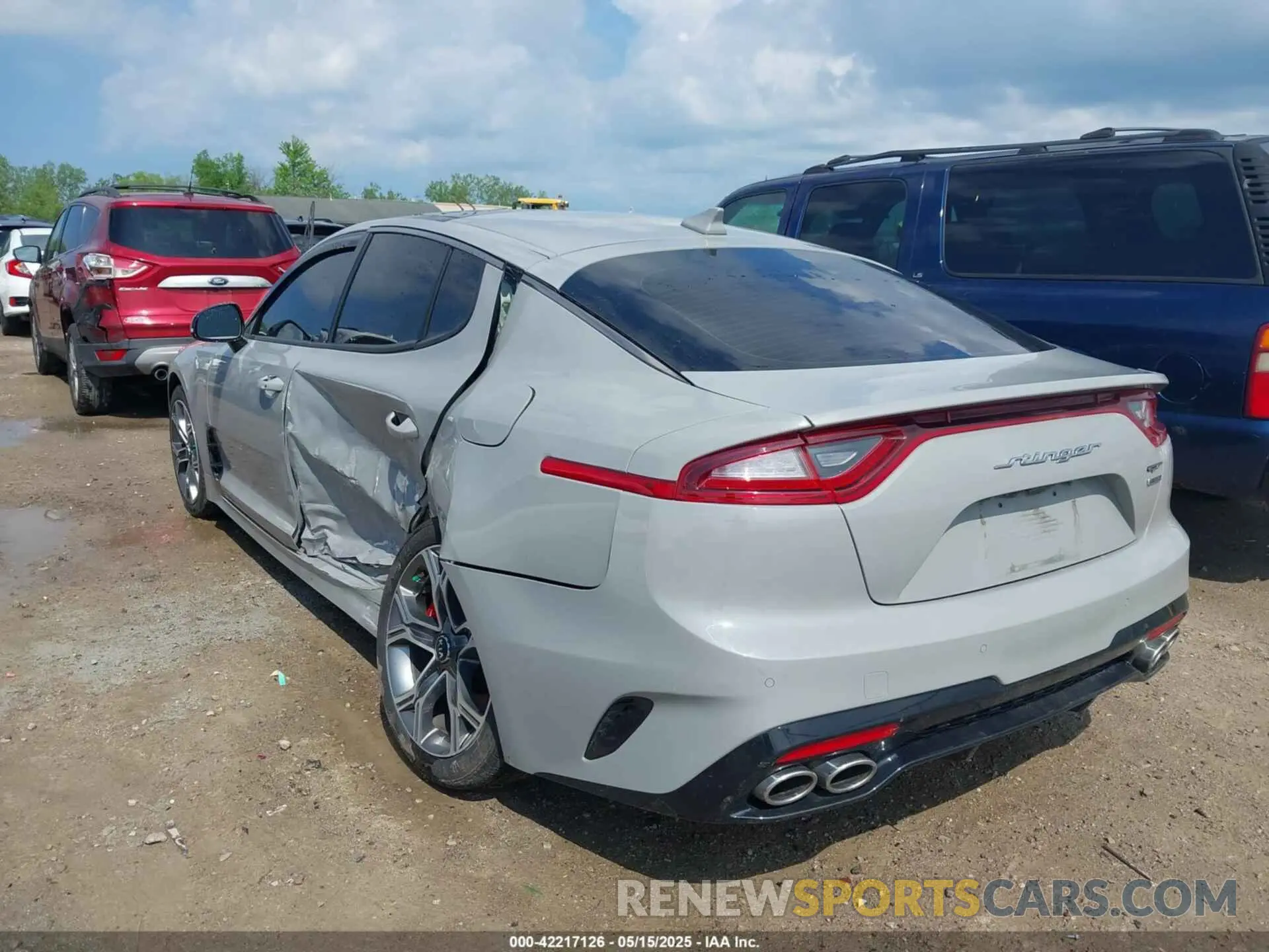 3 fotografías del automóvil dañado KNAE55LC1K6069433 KIA STINGER 2019
