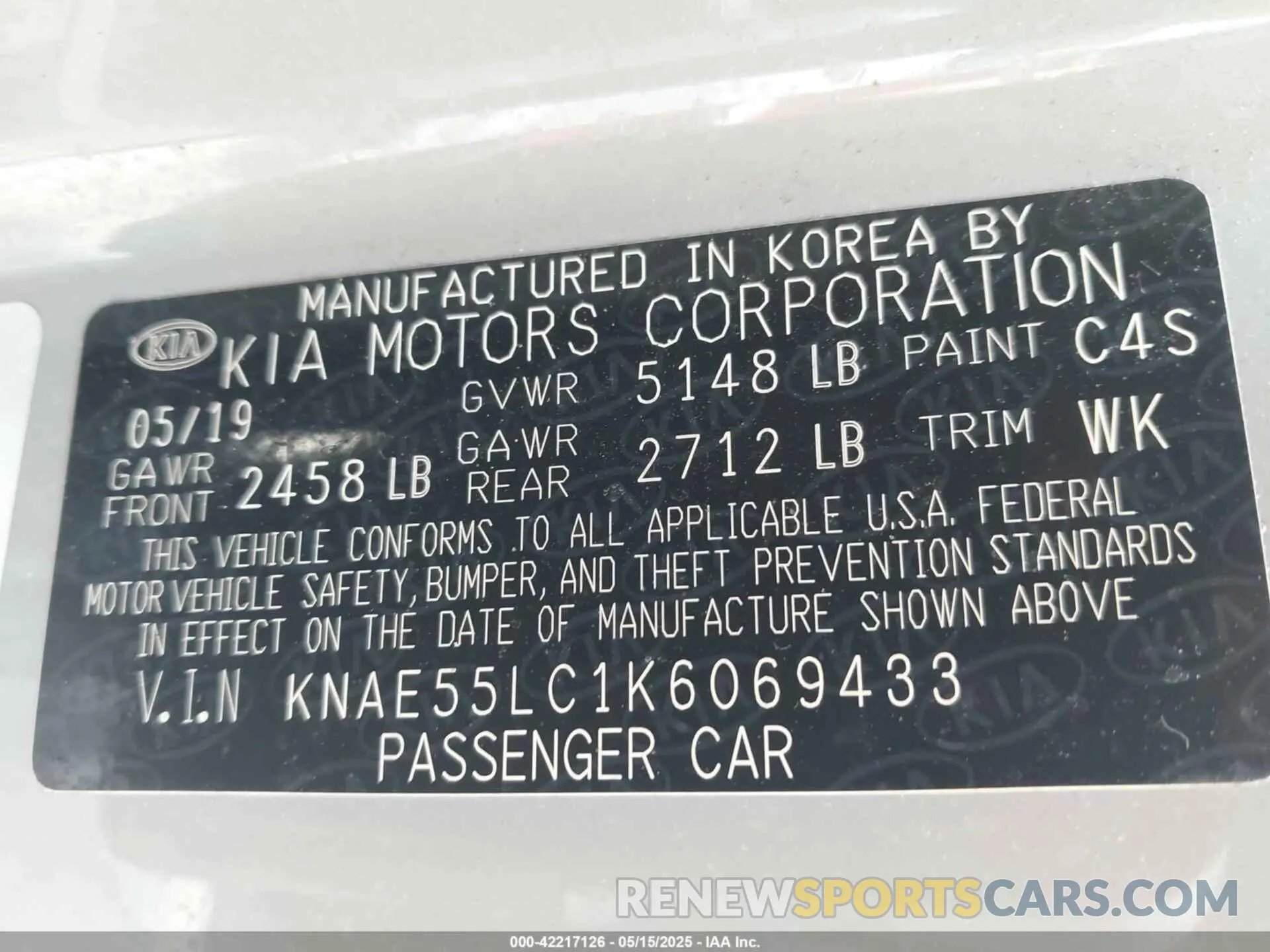9 fotografías del automóvil dañado KNAE55LC1K6069433 KIA STINGER 2019
