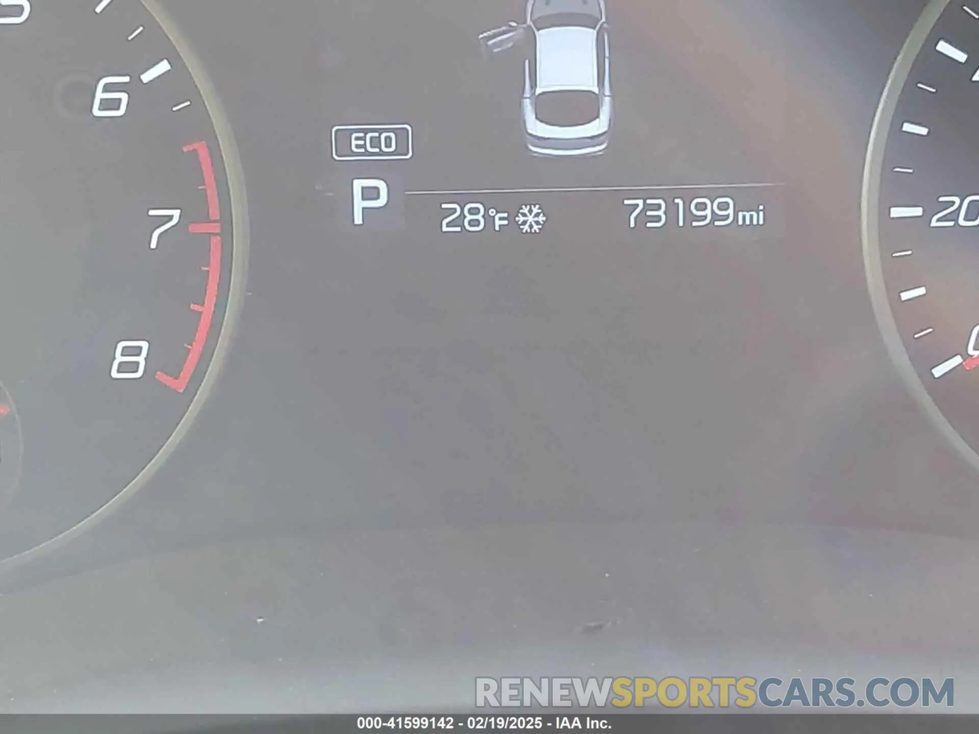 15 fotografías del automóvil dañado KNAE15LA0L6081066 KIA STINGER 2020