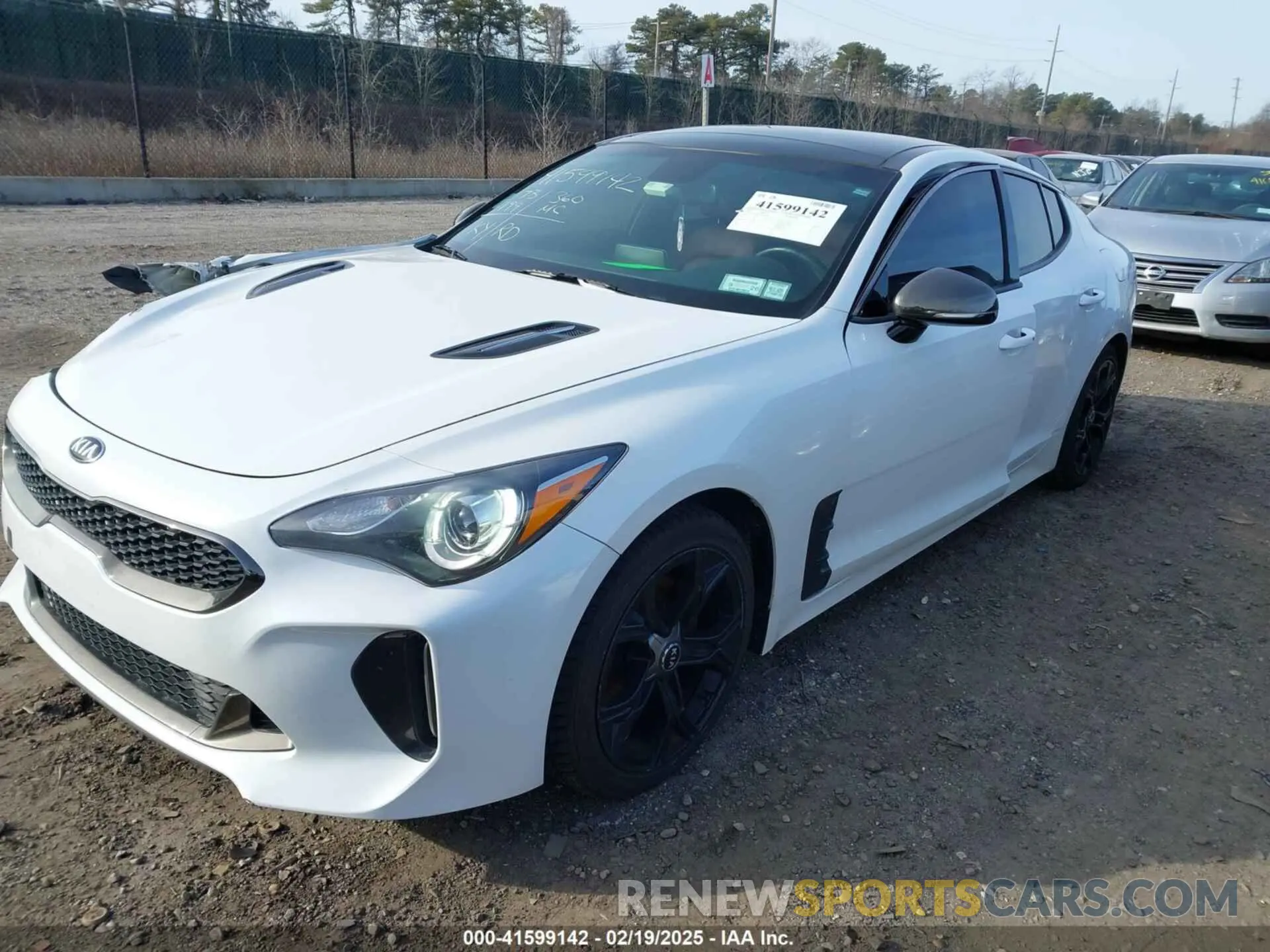 2 fotografías del automóvil dañado KNAE15LA0L6081066 KIA STINGER 2020