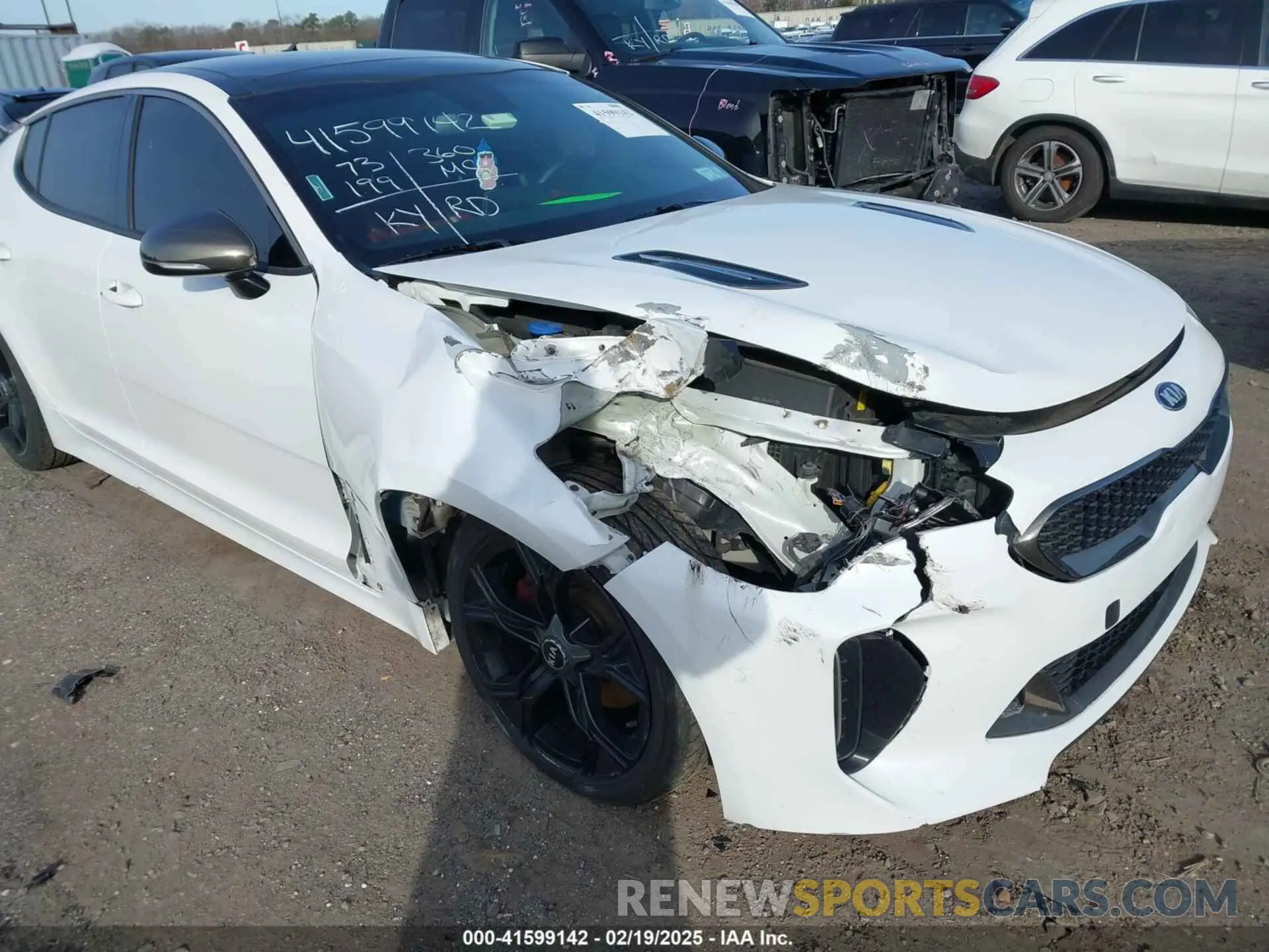 6 fotografías del automóvil dañado KNAE15LA0L6081066 KIA STINGER 2020