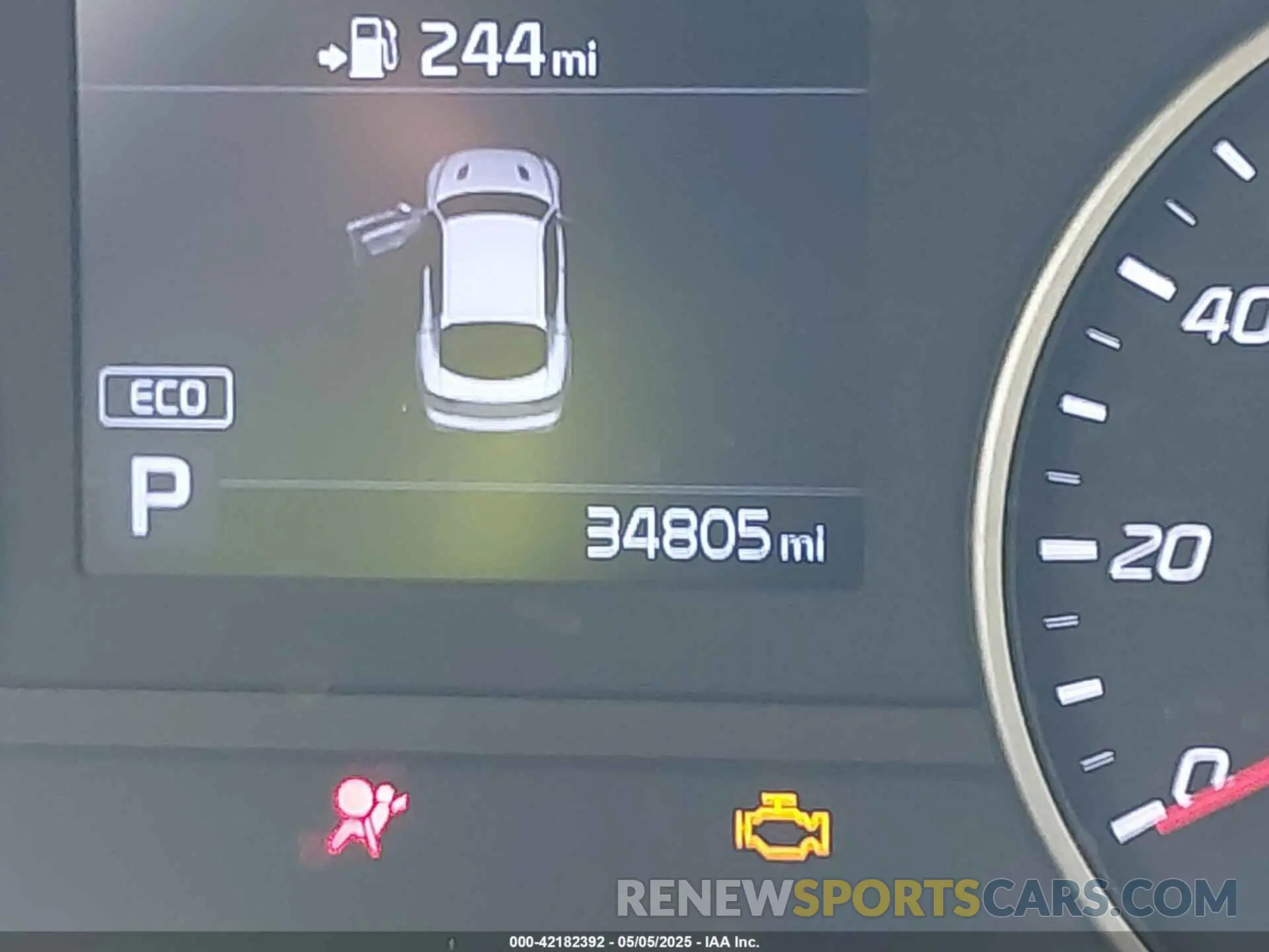 16 fotografías del automóvil dañado KNAE15LA2L6080727 KIA STINGER 2020