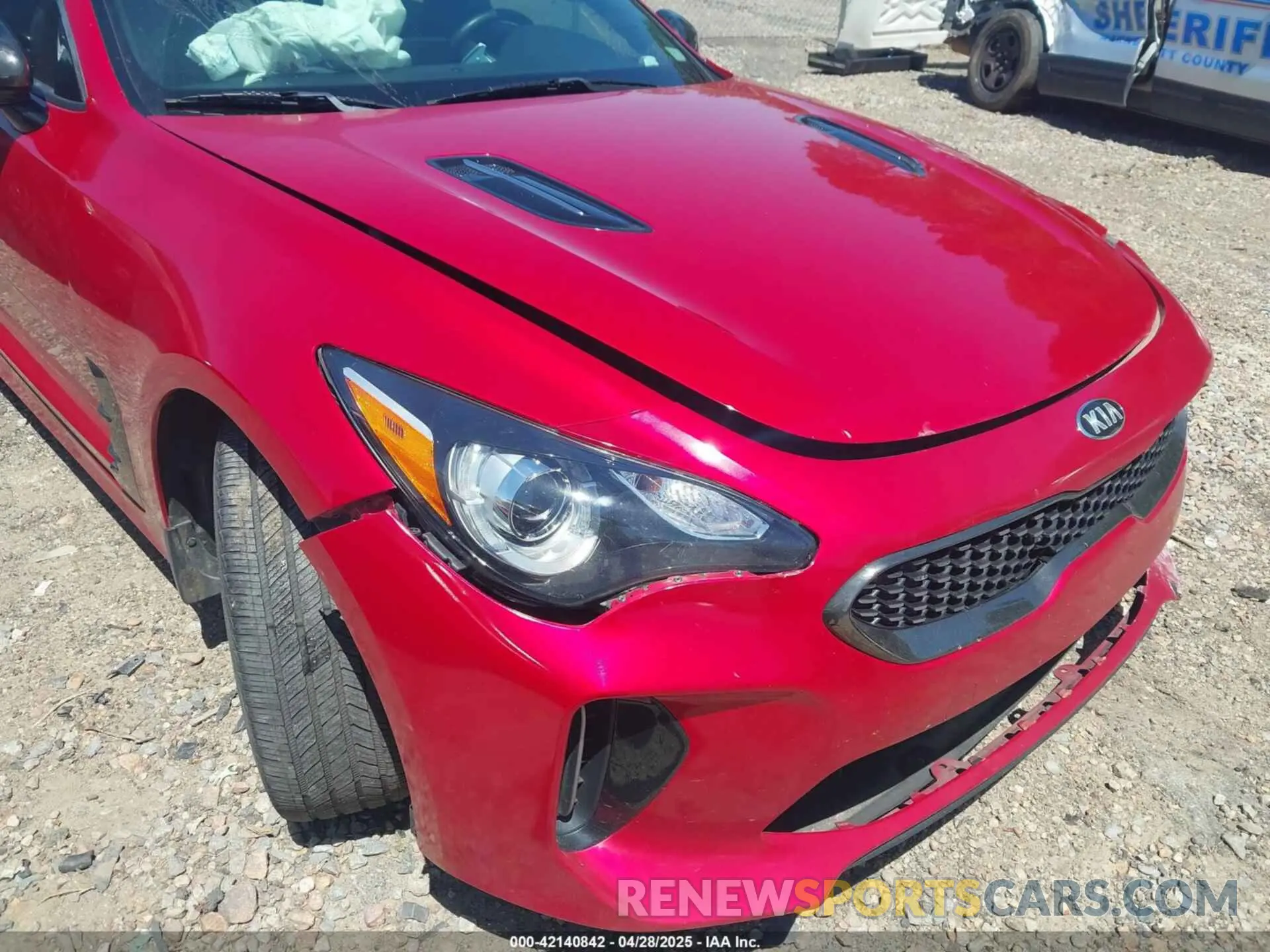 6 fotografías del automóvil dañado KNAE15LA4L6084309 KIA STINGER 2020