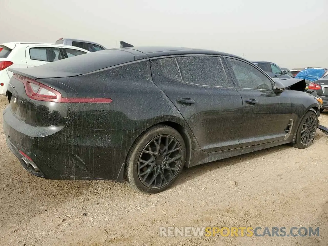 3 fotografías del automóvil dañado KNAE15LA6L6086949 KIA STINGER 2020