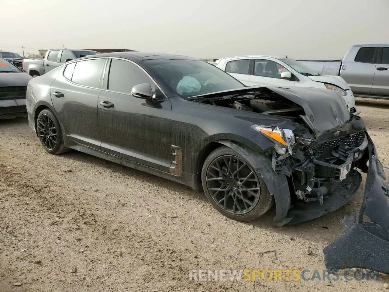 4 fotografías del automóvil dañado KNAE15LA6L6086949 KIA STINGER 2020