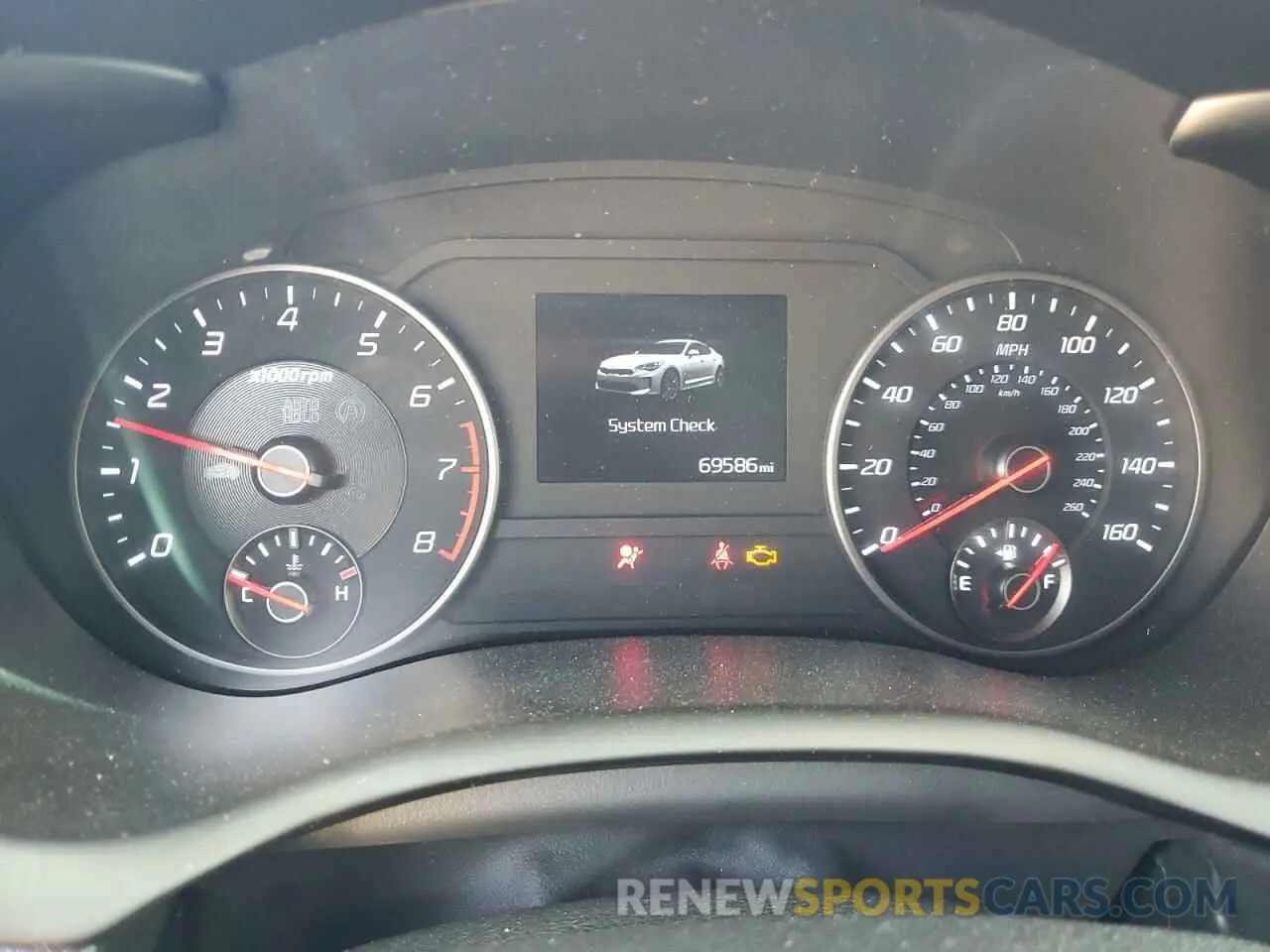 9 fotografías del automóvil dañado KNAE15LA6L6086949 KIA STINGER 2020