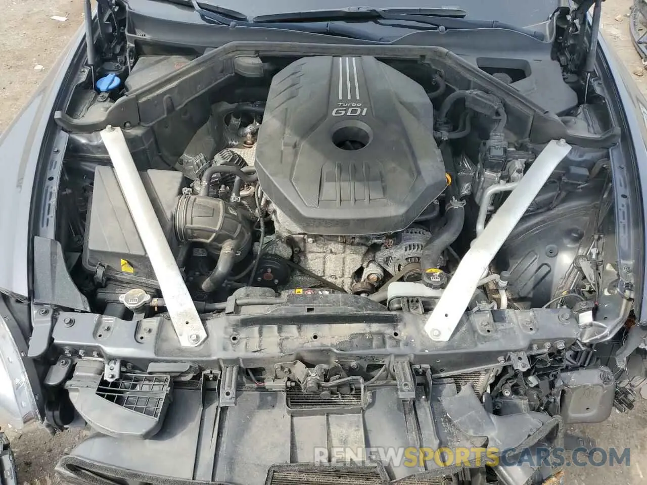 11 fotografías del automóvil dañado KNAE15LA8L6079484 KIA STINGER 2020