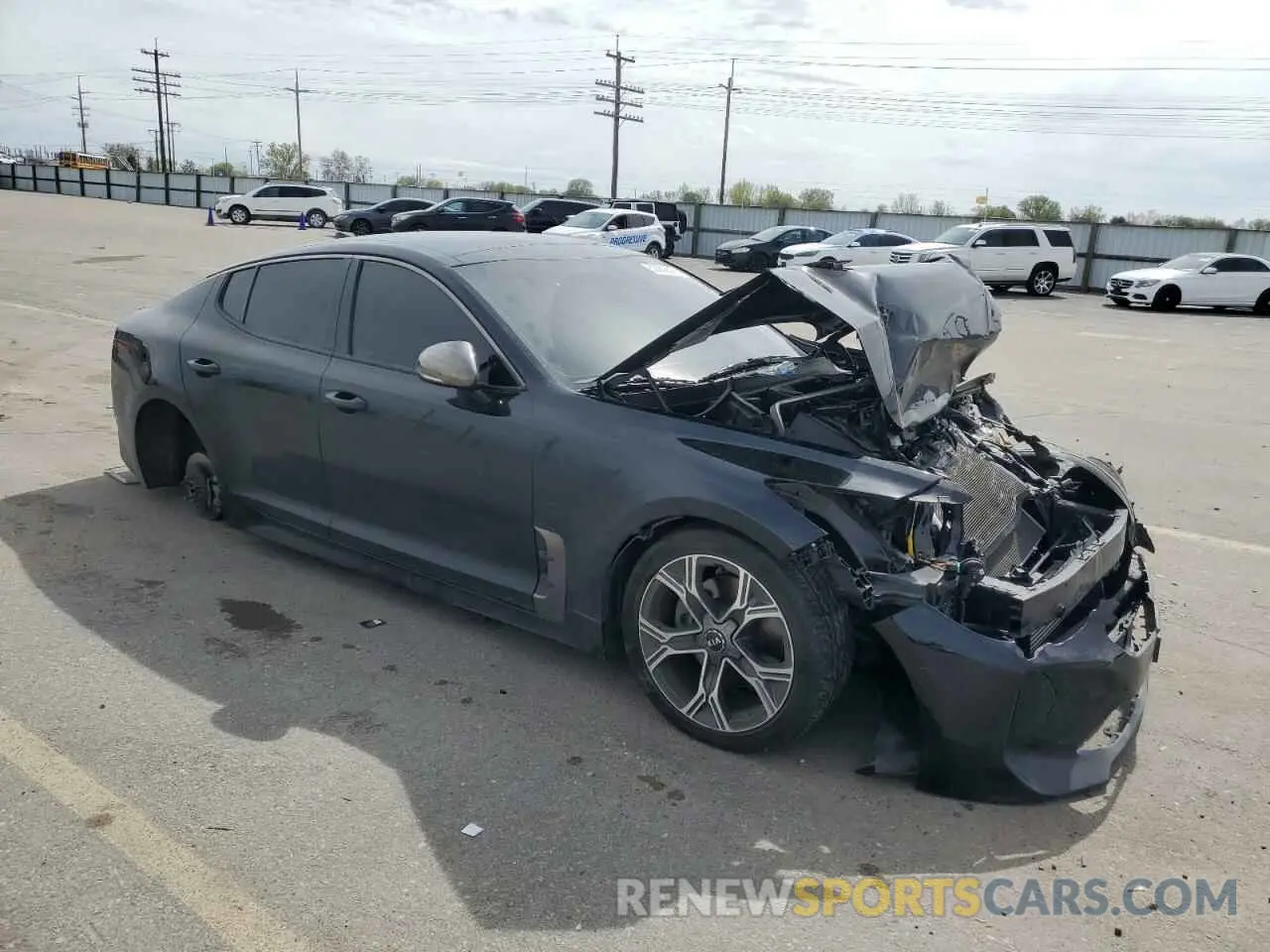 4 fotografías del automóvil dañado KNAE15LAXL6076182 KIA STINGER 2020