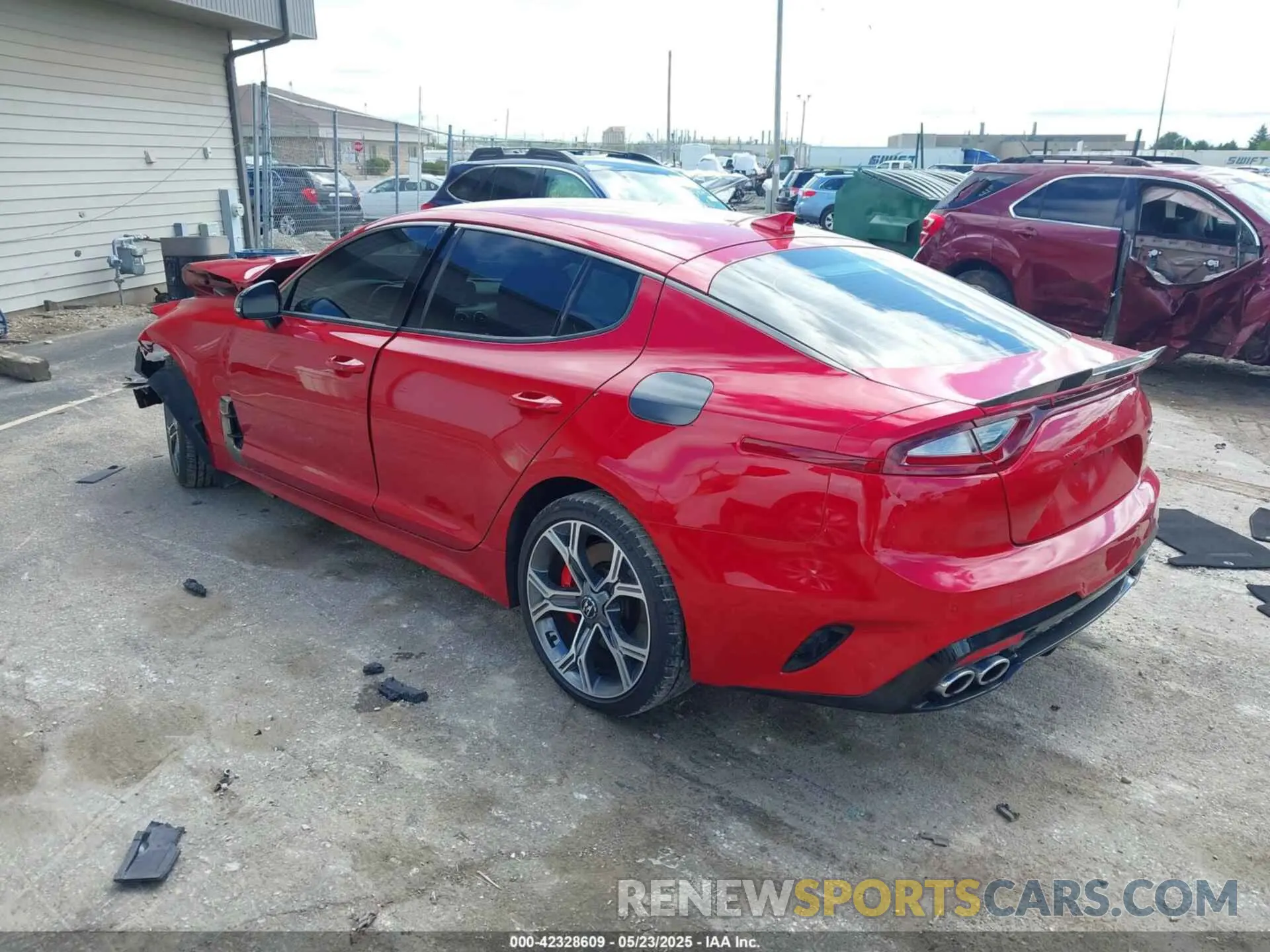 3 fotografías del automóvil dañado KNAE35LC0L6080320 KIA STINGER 2020
