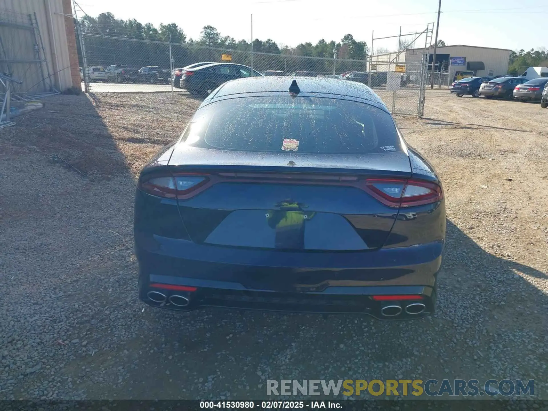 16 fotografías del automóvil dañado KNAE35LC3L6085009 KIA STINGER 2020