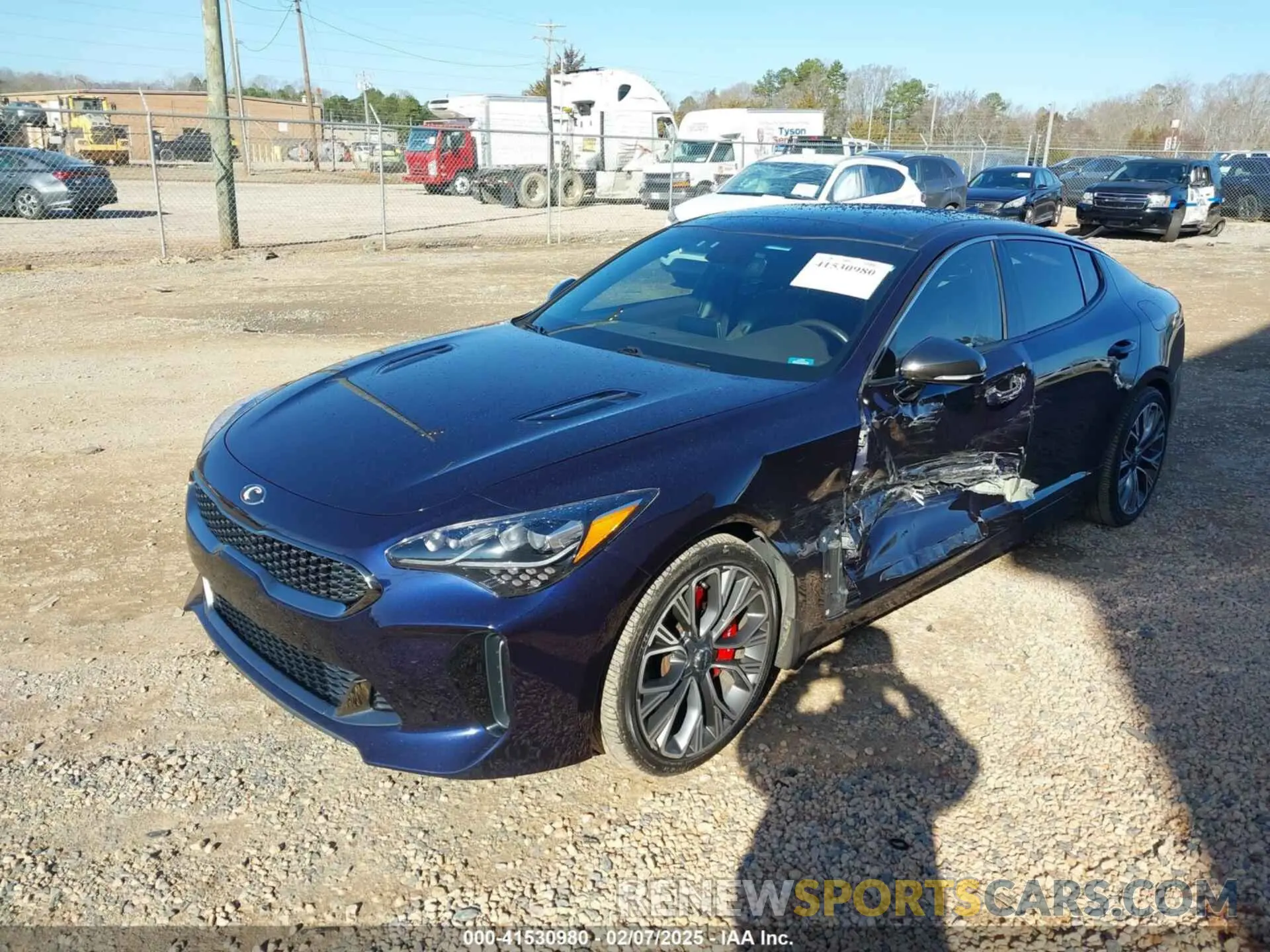 2 fotografías del automóvil dañado KNAE35LC3L6085009 KIA STINGER 2020