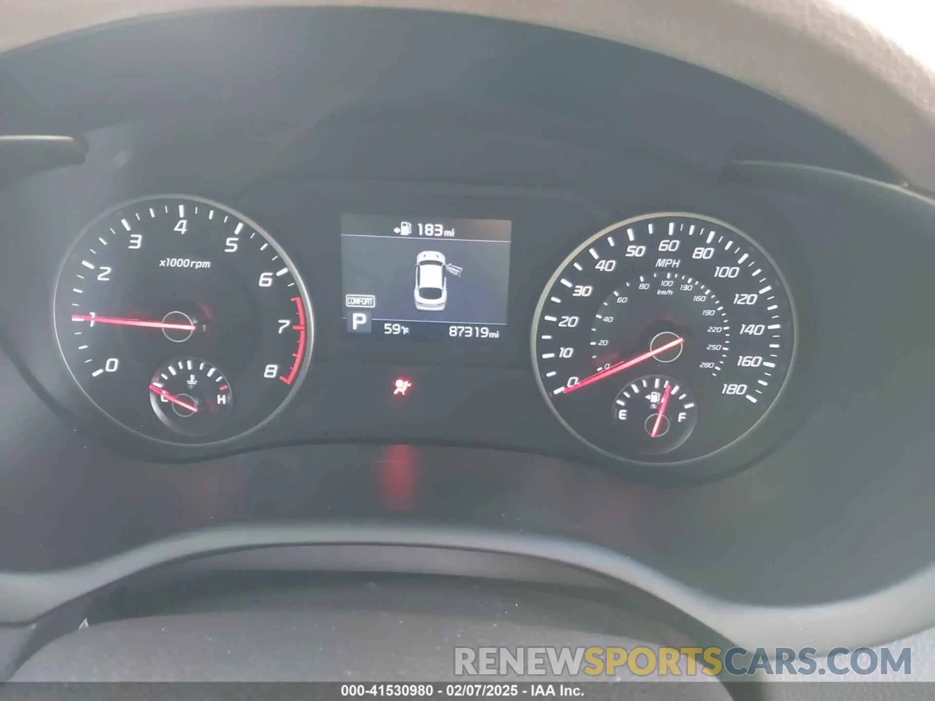 7 fotografías del automóvil dañado KNAE35LC3L6085009 KIA STINGER 2020