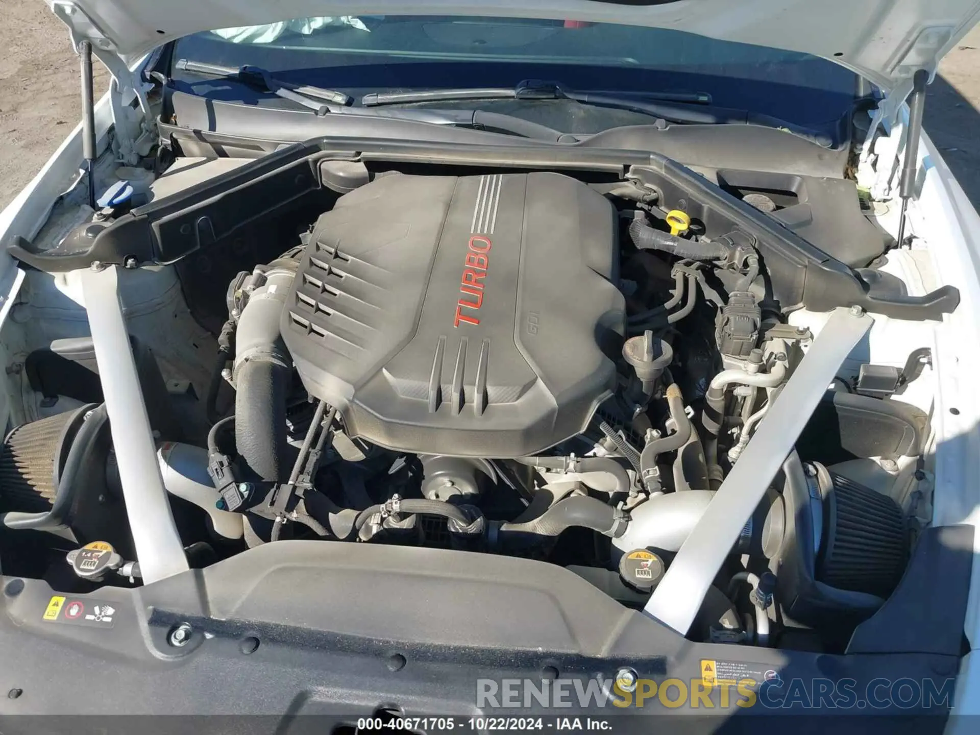 10 fotografías del automóvil dañado KNAE35LC7L6085529 KIA STINGER 2020