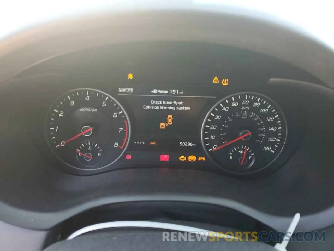 9 fotografías del automóvil dañado KNAE45LC2L6081904 KIA STINGER 2020