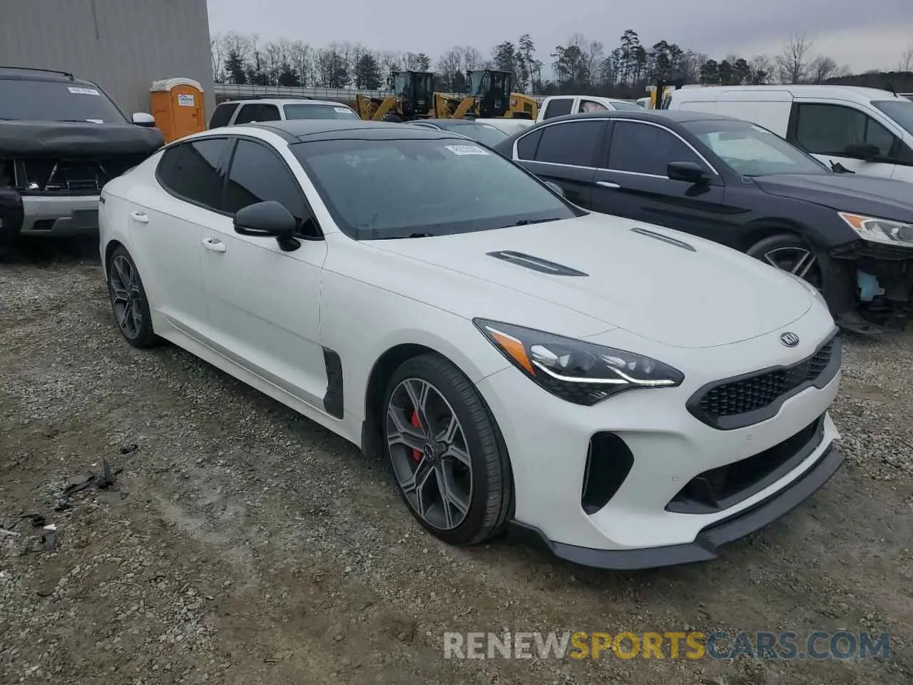 4 fotografías del automóvil dañado KNAE45LC3L6084620 KIA STINGER 2020