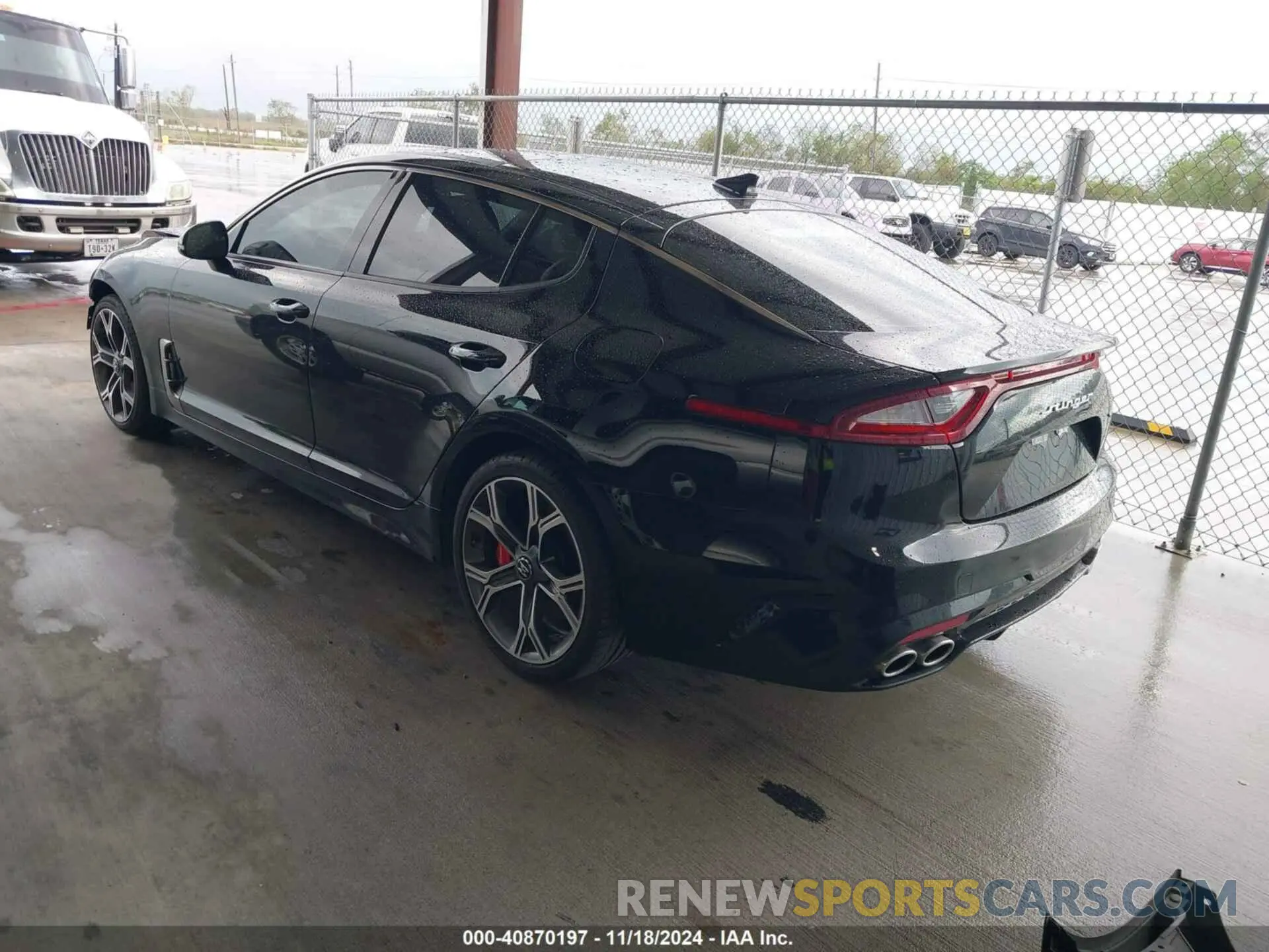 3 fotografías del automóvil dañado KNAE45LC5L6075904 KIA STINGER 2020