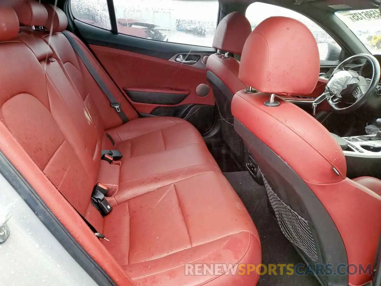 10 fotografías del automóvil dañado KNAE45LC8L6080207 KIA STINGER 2020