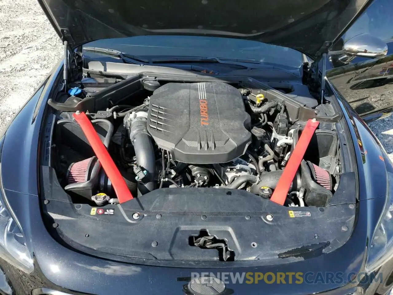 11 fotografías del automóvil dañado KNAE55LC7L6071883 KIA STINGER 2020