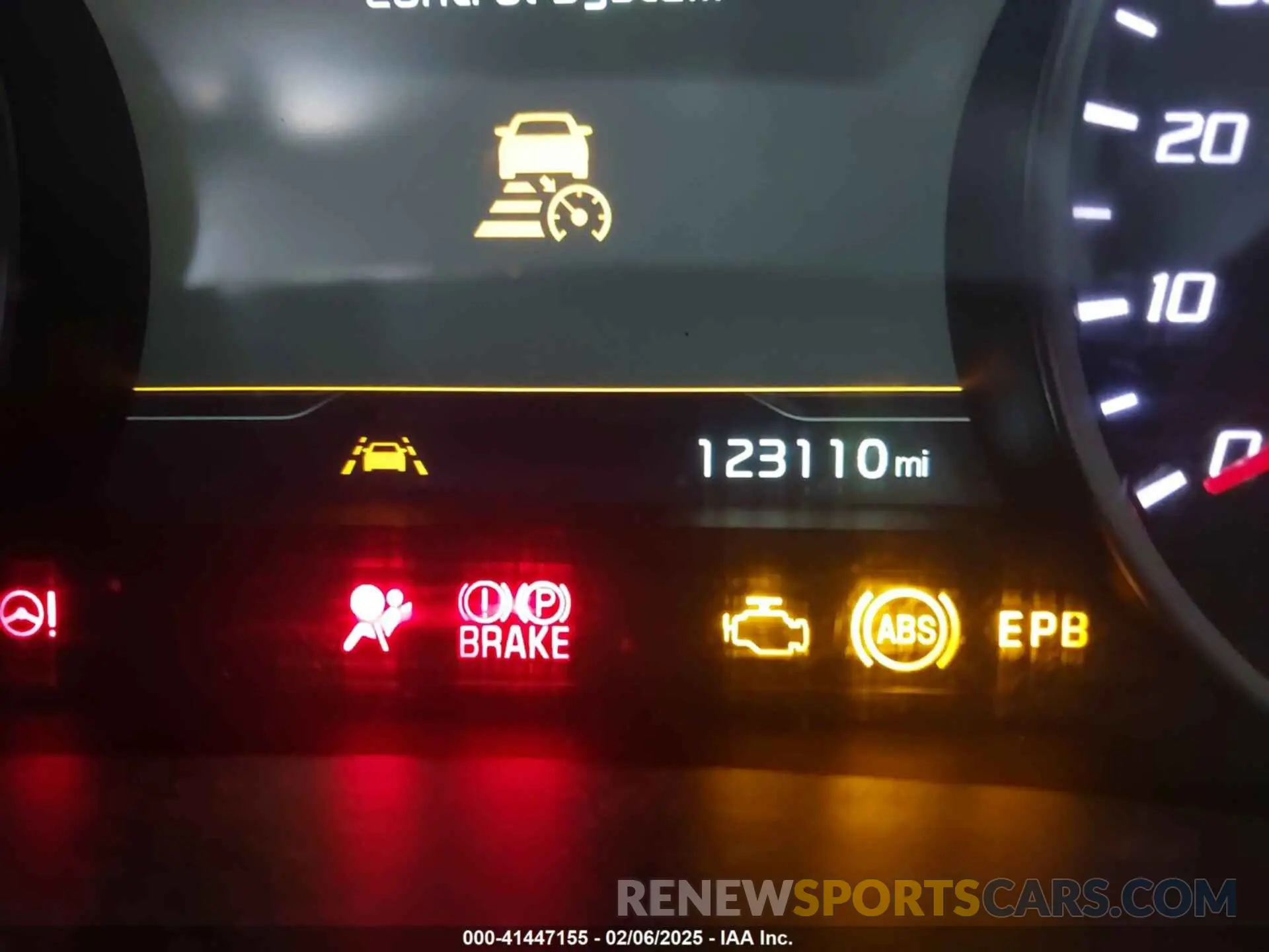 15 fotografías del automóvil dañado KNAE55LCXL6071473 KIA STINGER 2020