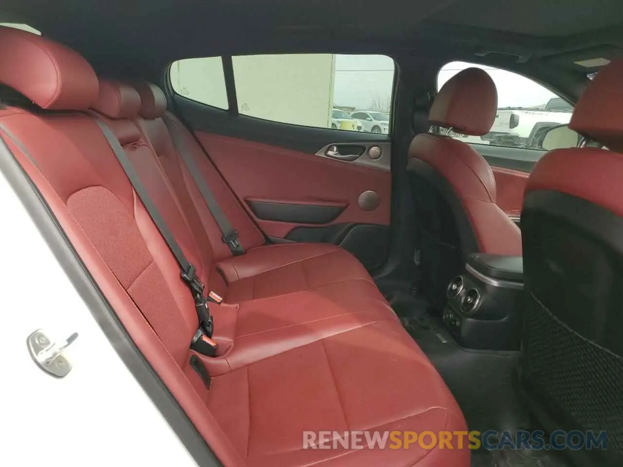 10 fotografías del automóvil dañado KNAE45LC2M6089986 KIA STINGER 2021