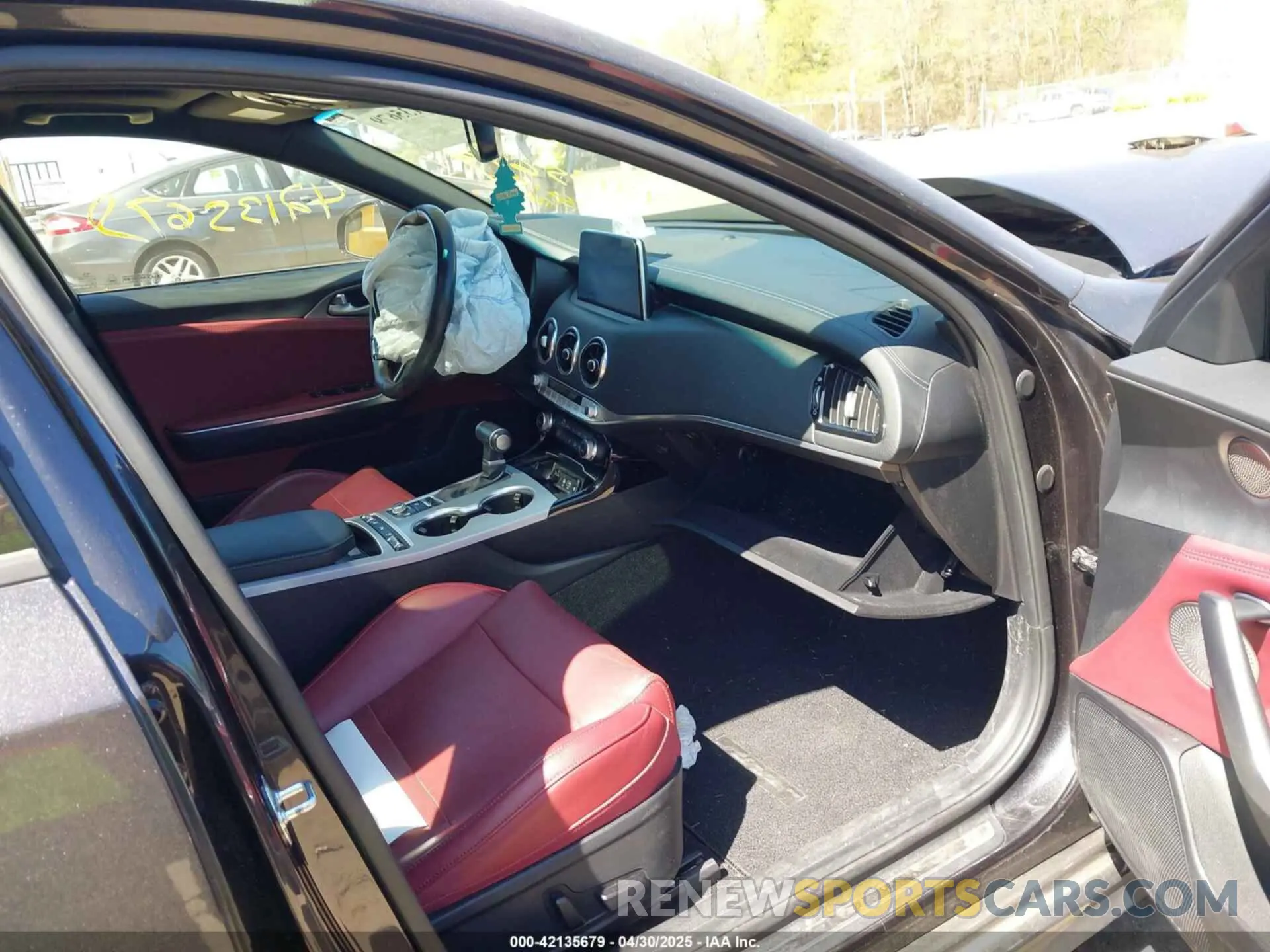 5 fotografías del automóvil dañado KNAE45LC8M6091760 KIA STINGER 2021