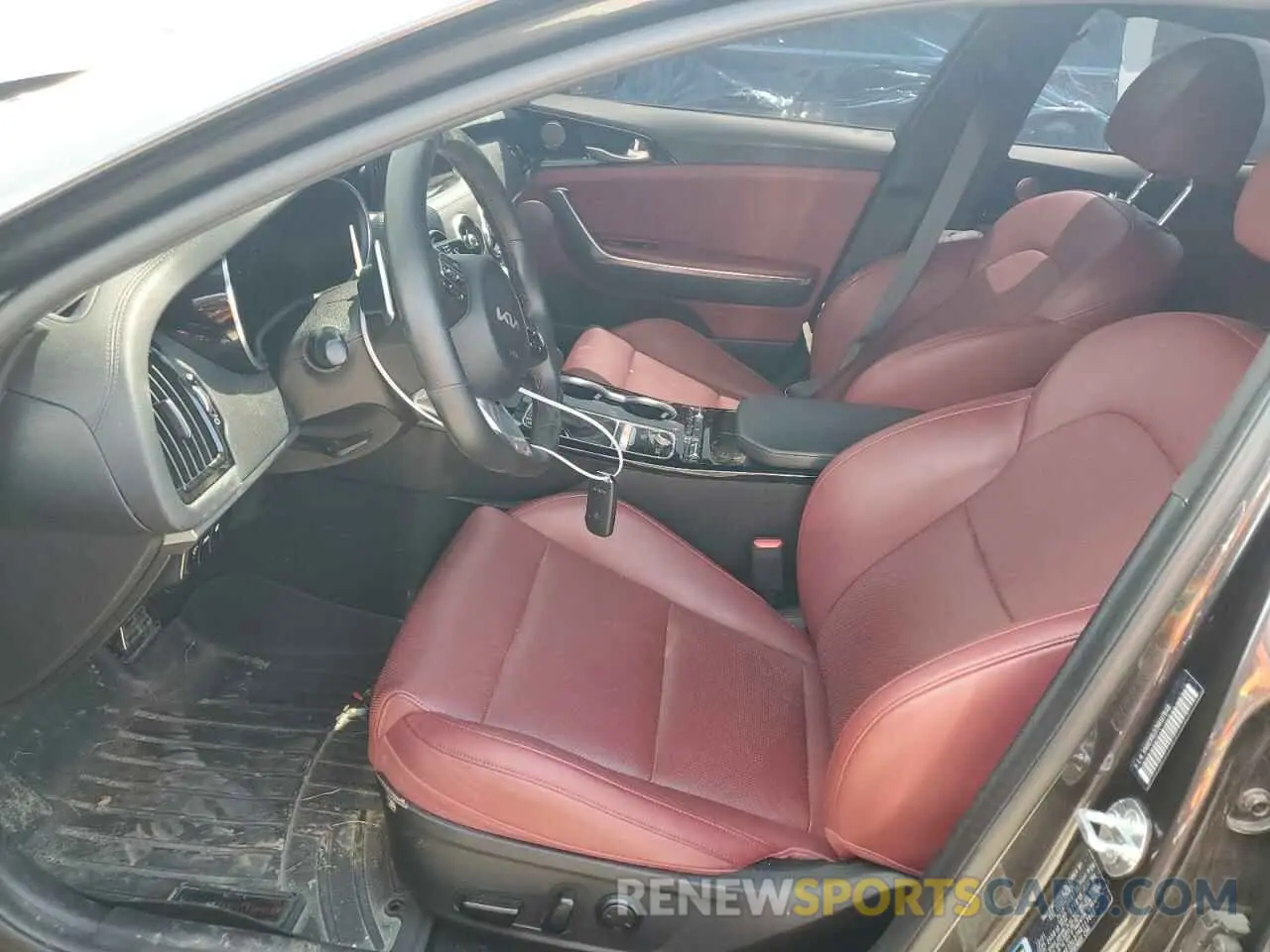 7 fotografías del automóvil dañado KNAE35LD7N6117648 KIA STINGER 2022
