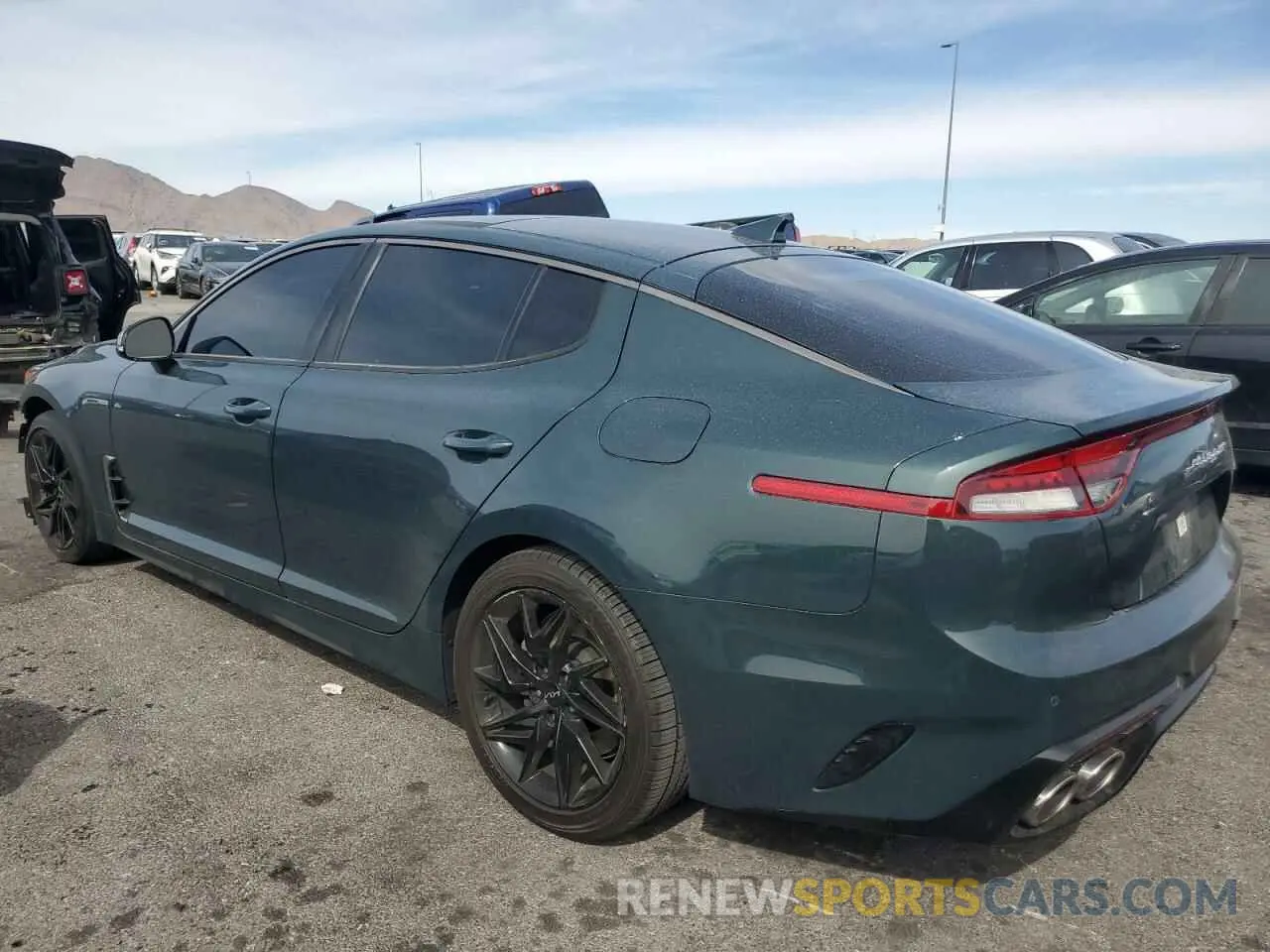 2 fotografías del automóvil dañado KNAE35LD8N6113477 KIA STINGER 2022