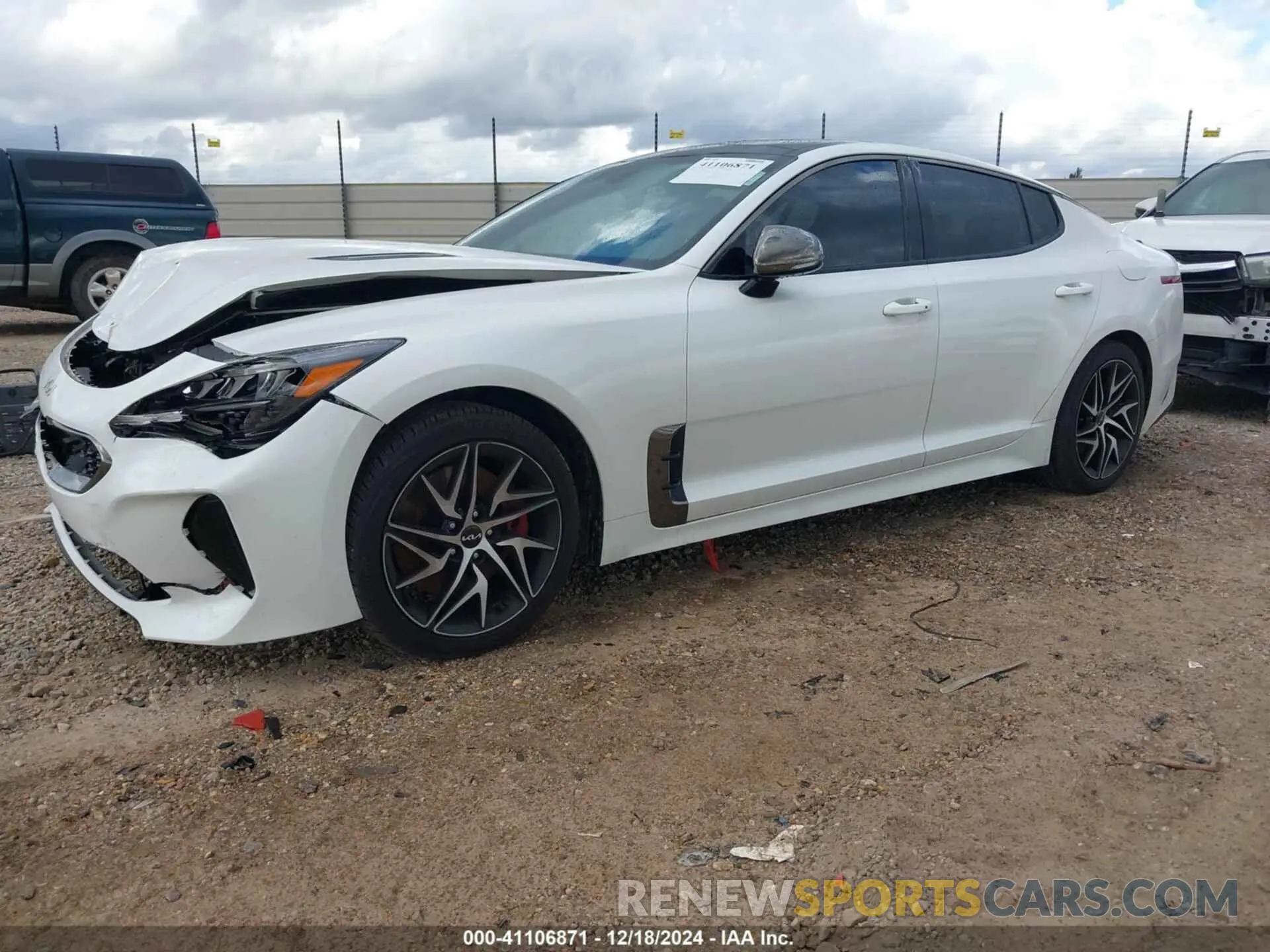 2 fotografías del automóvil dañado KNAE35LD8N6118811 KIA STINGER 2022