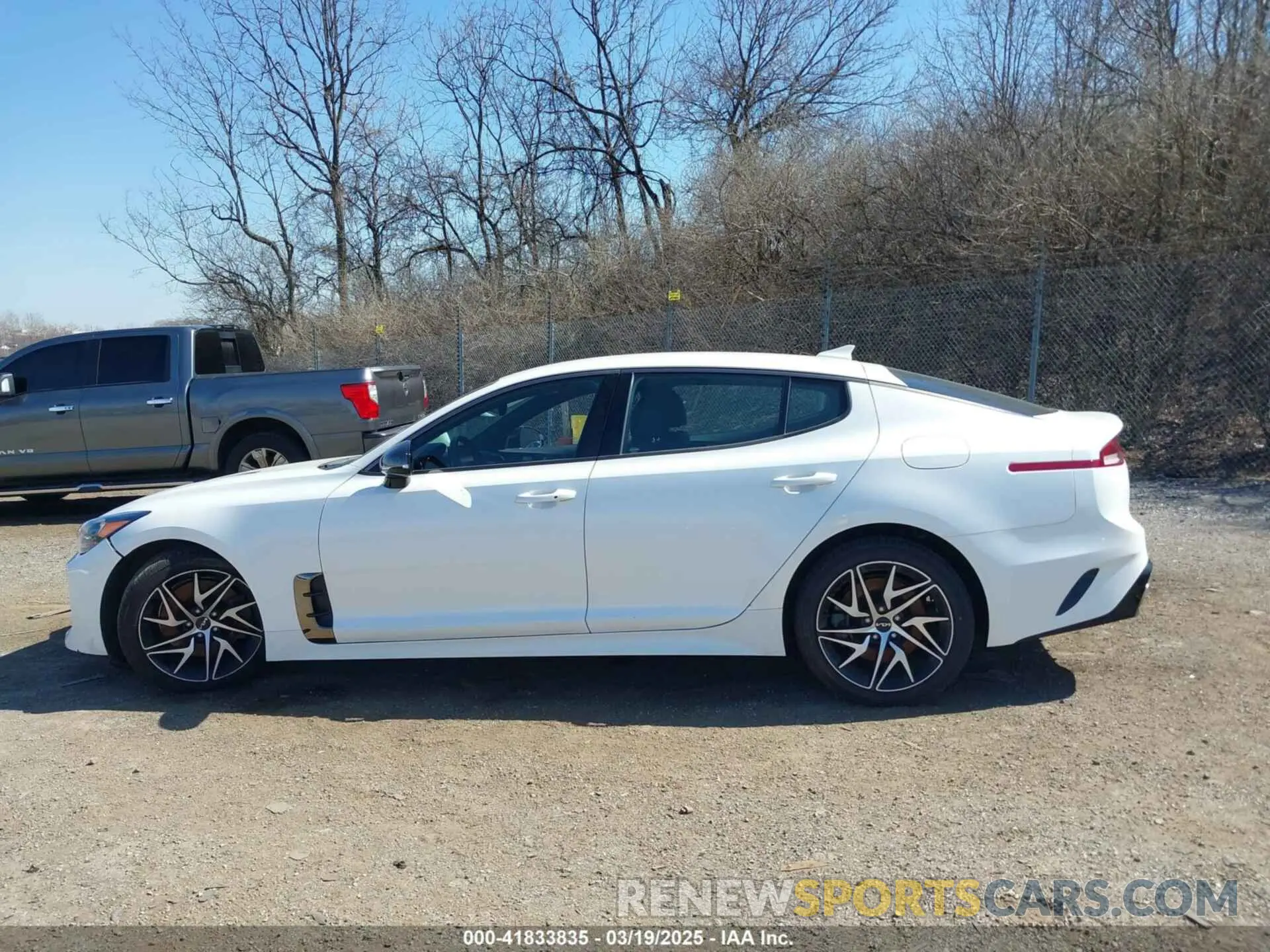 15 fotografías del automóvil dañado KNAE35LD9N6116078 KIA STINGER 2022